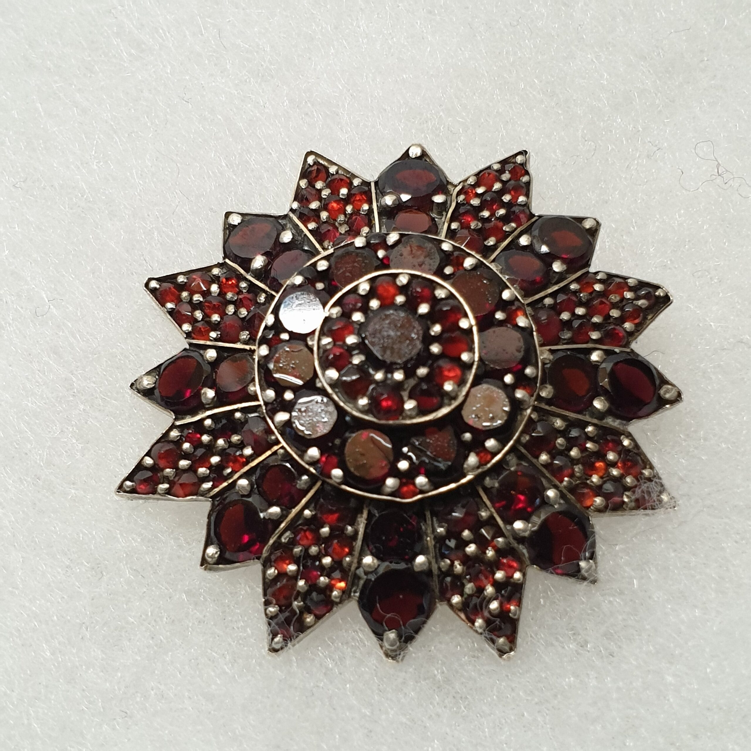 Antike Brosche Anstecknadel Silber böhmischer Granat edel Shabby Vintage Nostalgie SB514