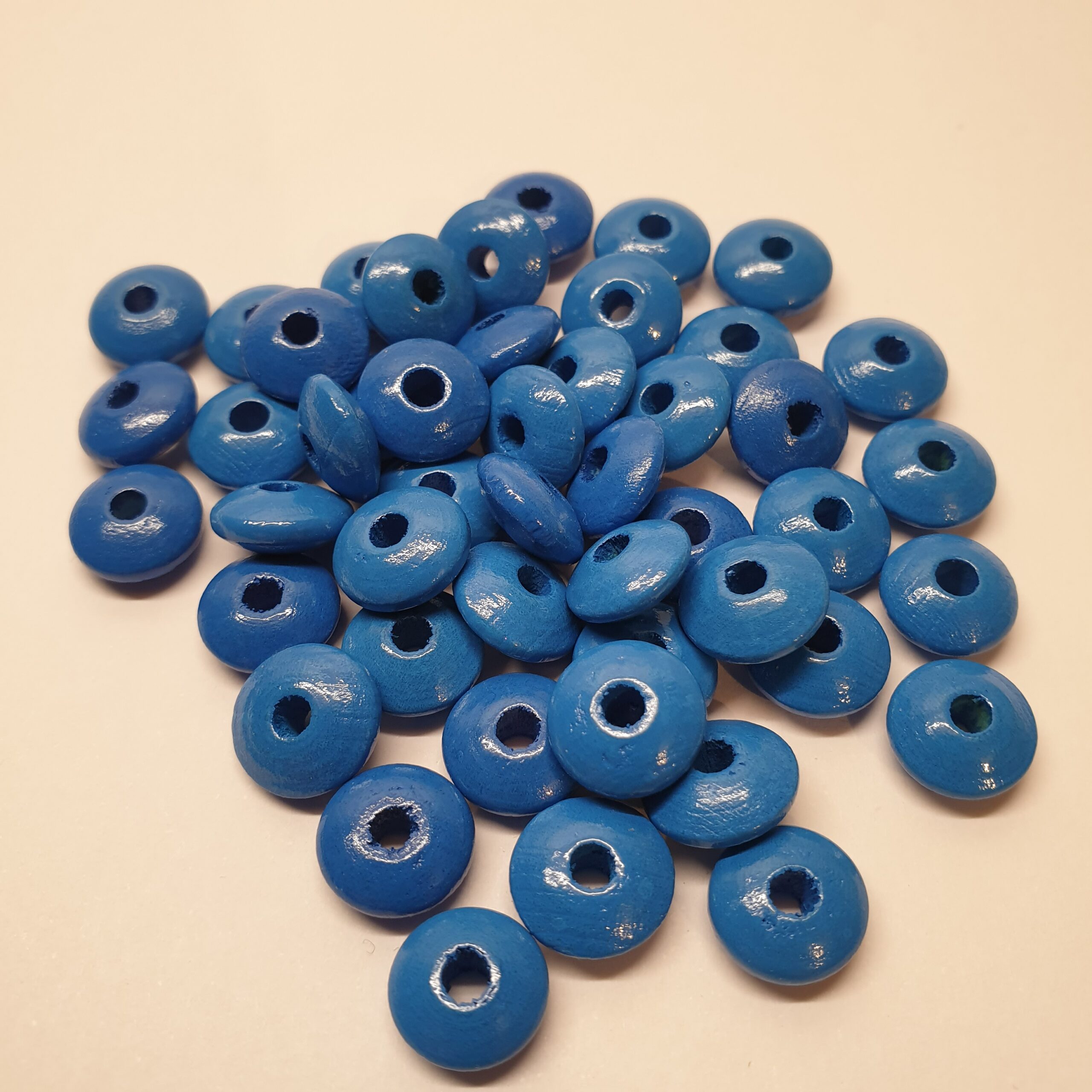 Holzperlen Holzlinsen Linsen blau mittelblau 10 mm ca. 50 Stck. LI119