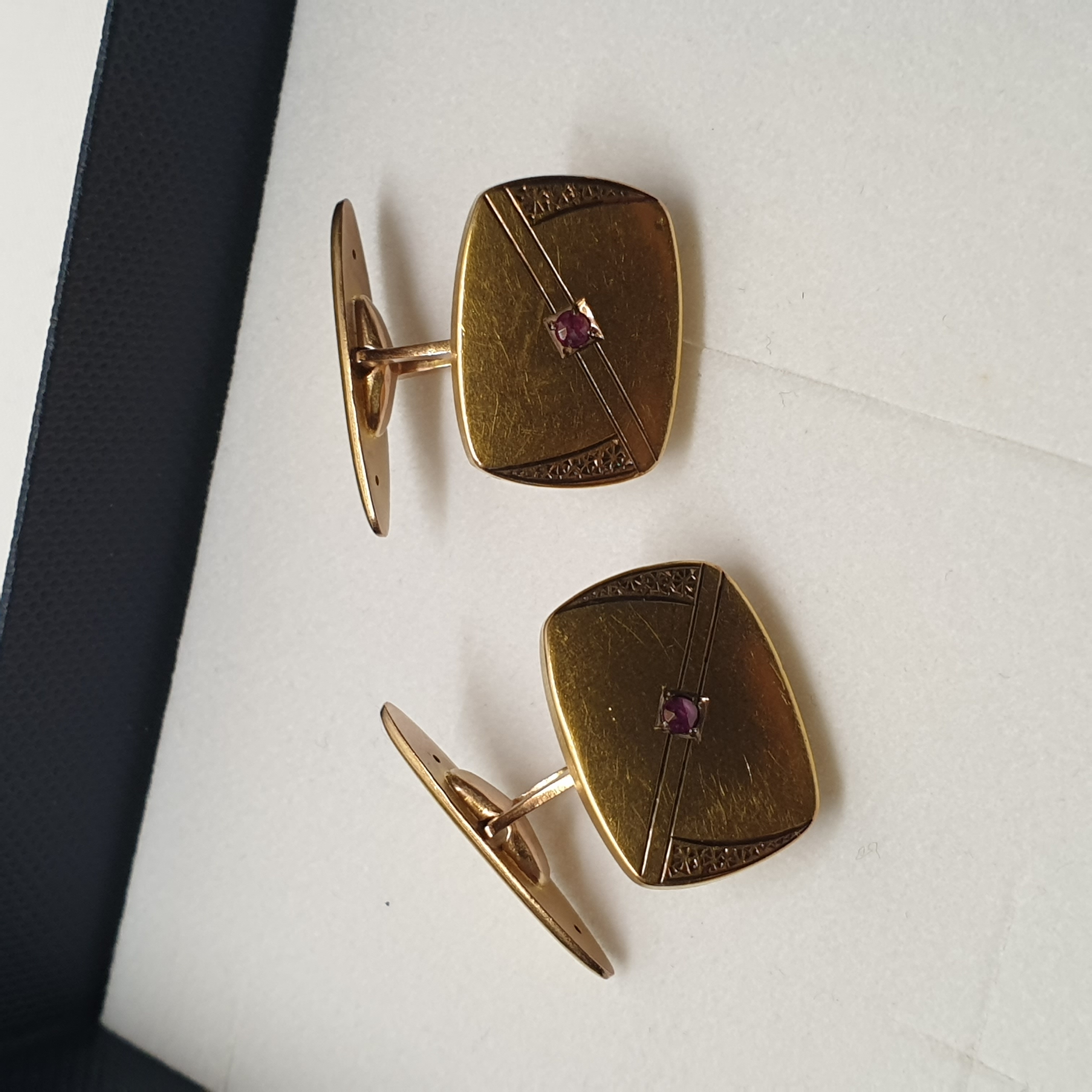 Nostalgische Manschettenknöpfe Gold 333 Rubine Vintage elegant GM100