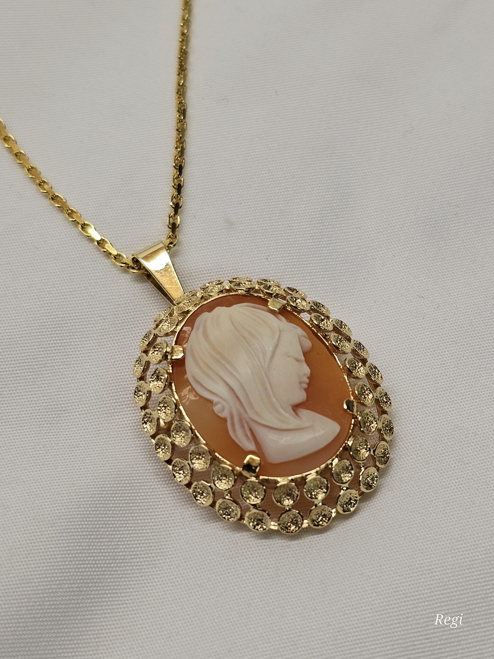 Anstecknadel Brosche Anhänger Gold 585 Gemme Kamee Frau Büste Shabby Vintage elegant GAN205