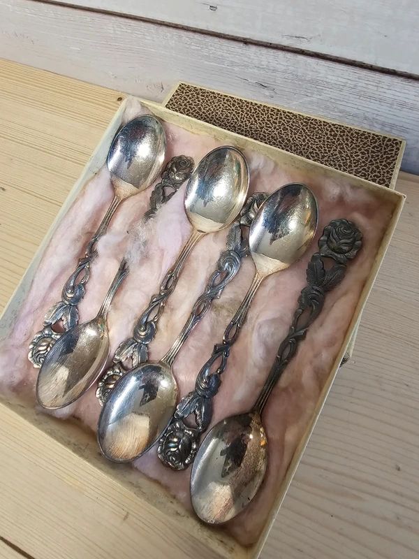 Rose: 6 Kaffeelöffel / Löffelchen, versilbert 100er Auflage - Besteck