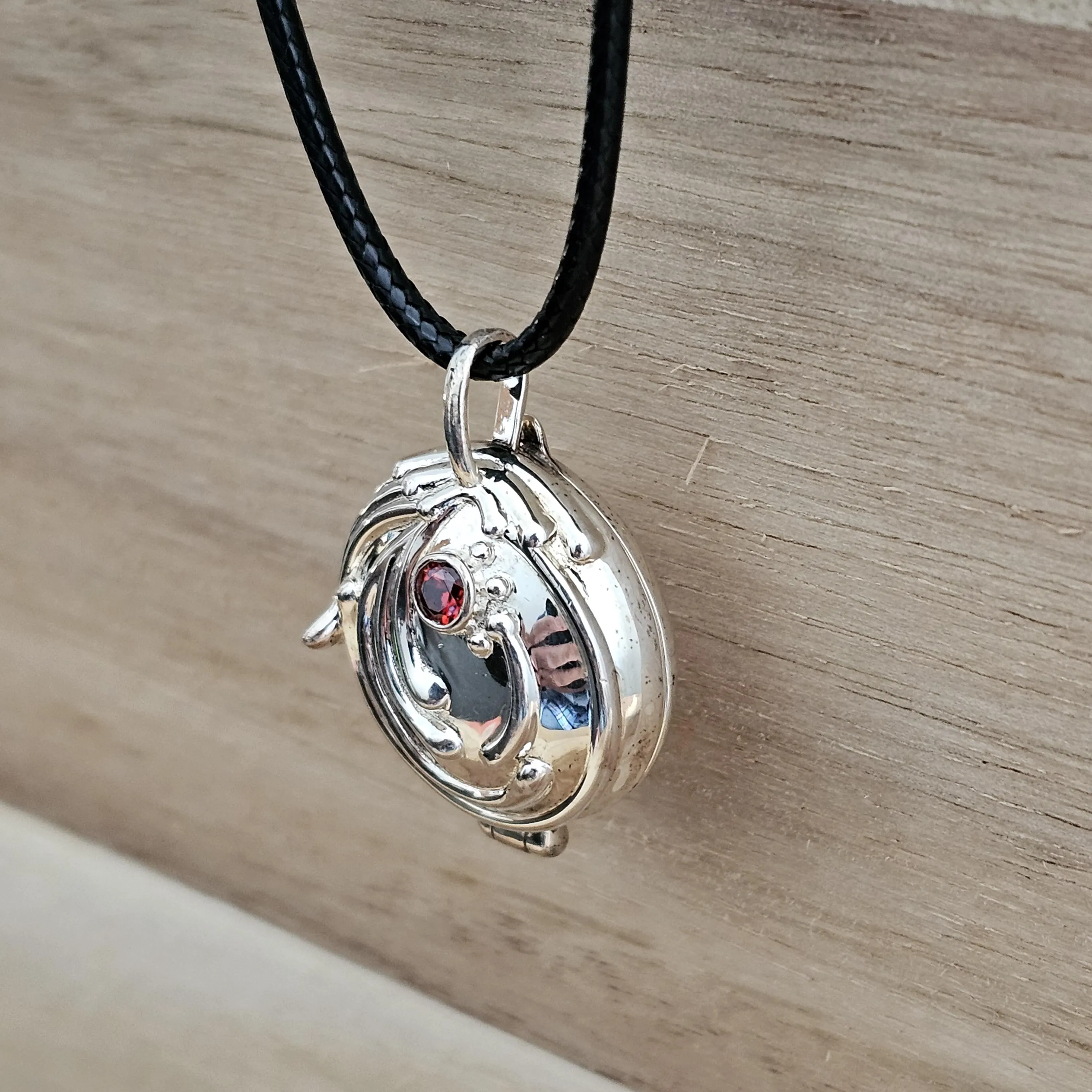 Anhänger Medaillon ohne Kette Silber 925 Kristall Steinchen rot orange Vintage Design elegant SKA1282