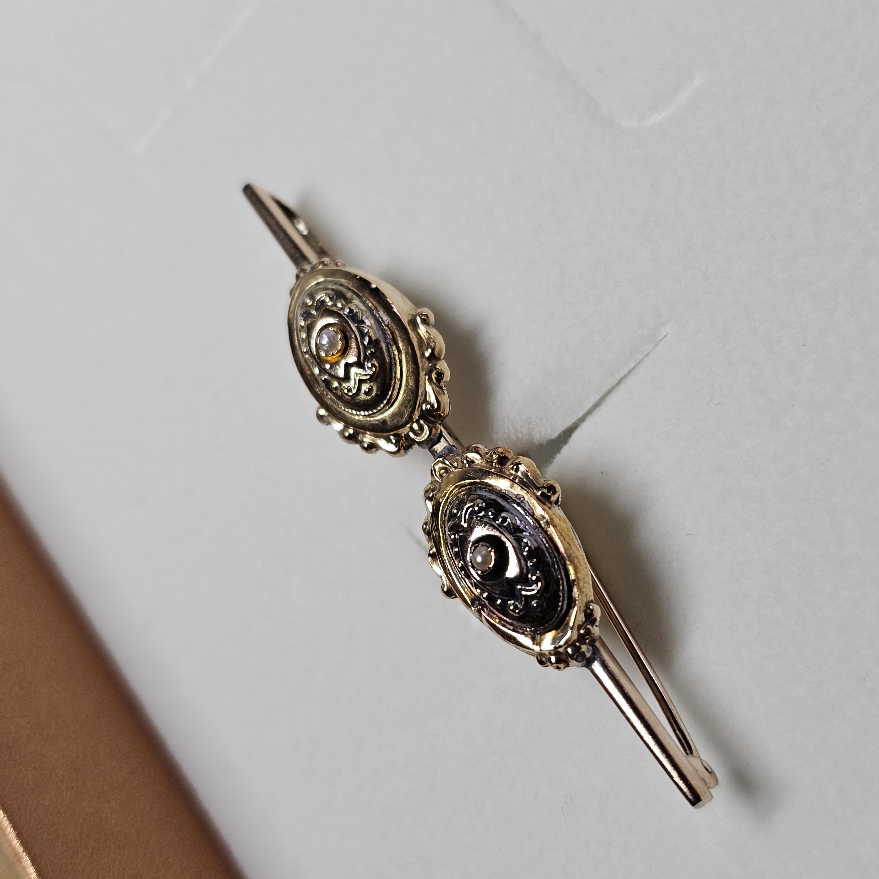 Antike Anstecknadel Brosche Gold 333 Saatperlen Shabby Vintage elegant GB154