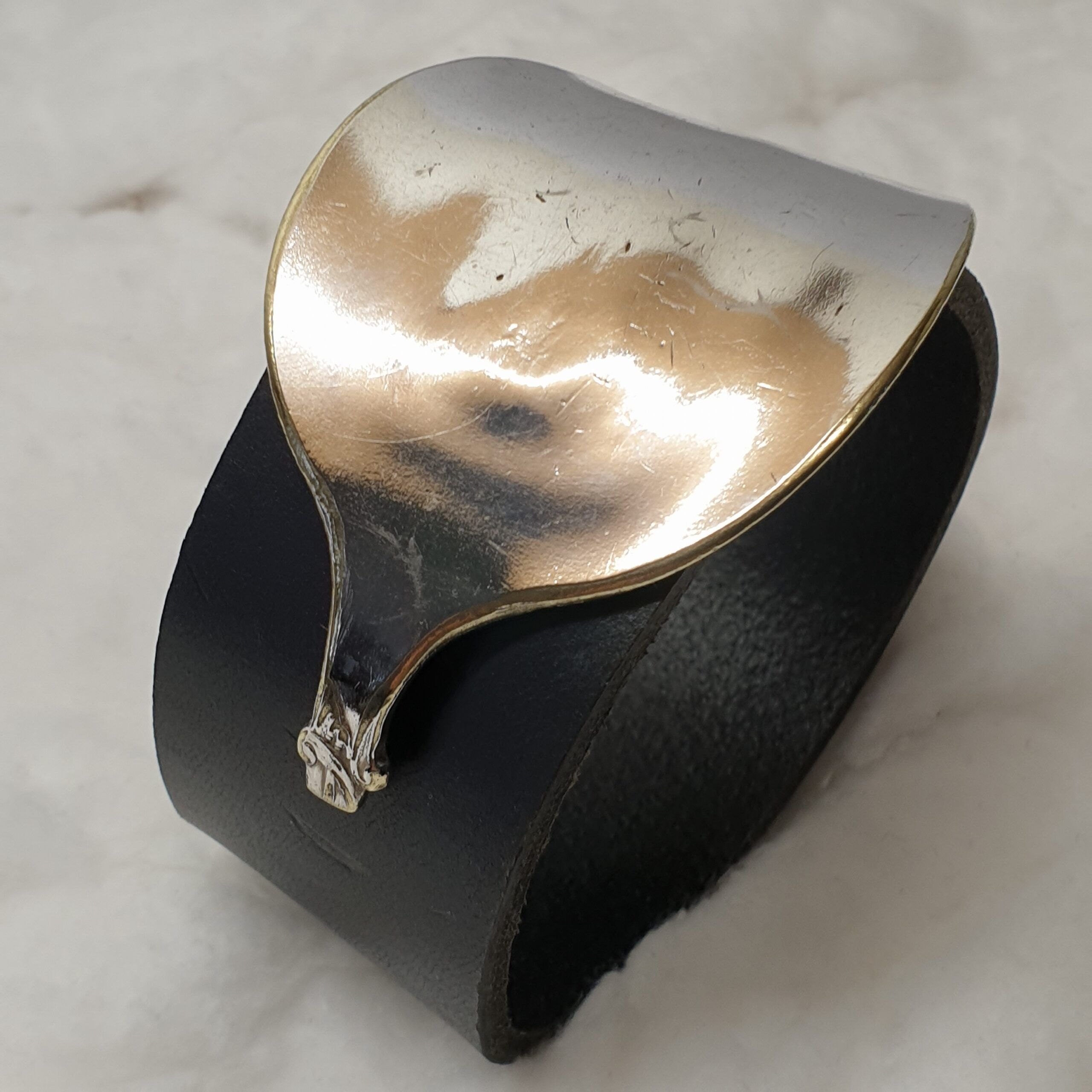 Lederarmband, dunkelblau mit Glanzschliesse BS110