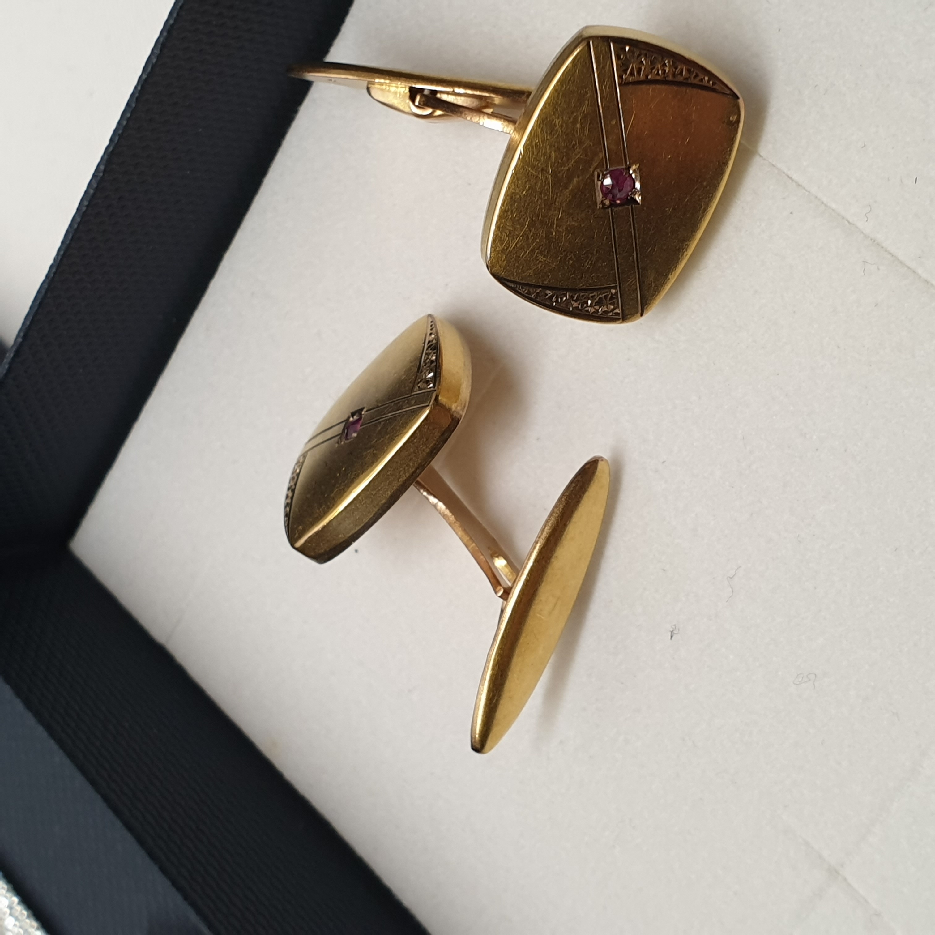 Nostalgische Manschettenknöpfe Gold 333 Rubine Vintage elegant GM100