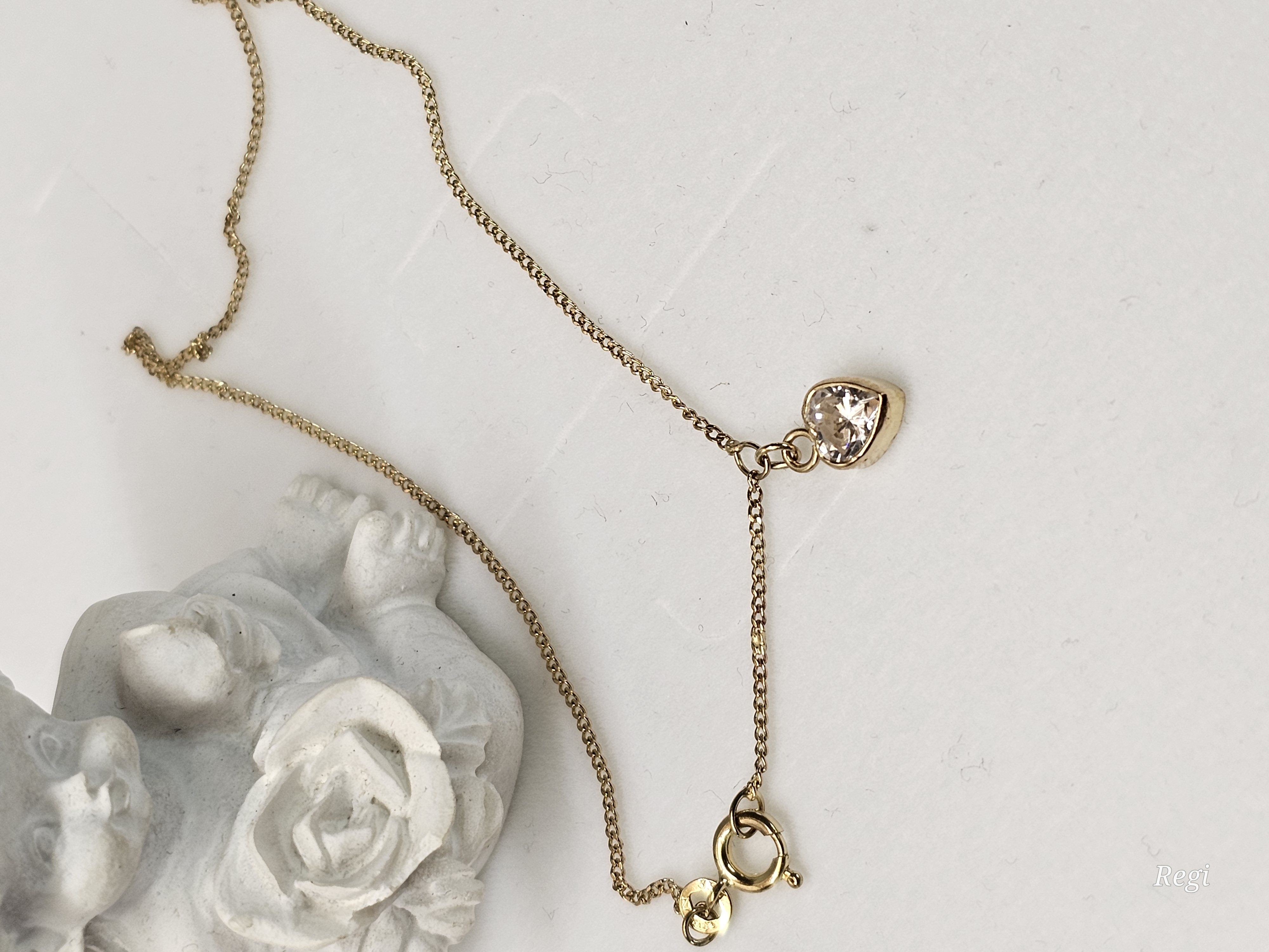 23 - 25,5 cm Fußkettchen Fußkette Gold 333 mit Anhänger Charms Herz Kristall klar Vintage elegant GA122