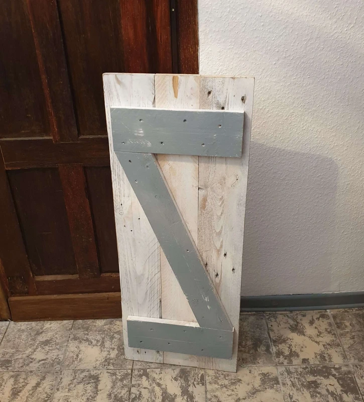 Massiver ShabbyChic Holzständer in weiß Dekoständer Gartendeko