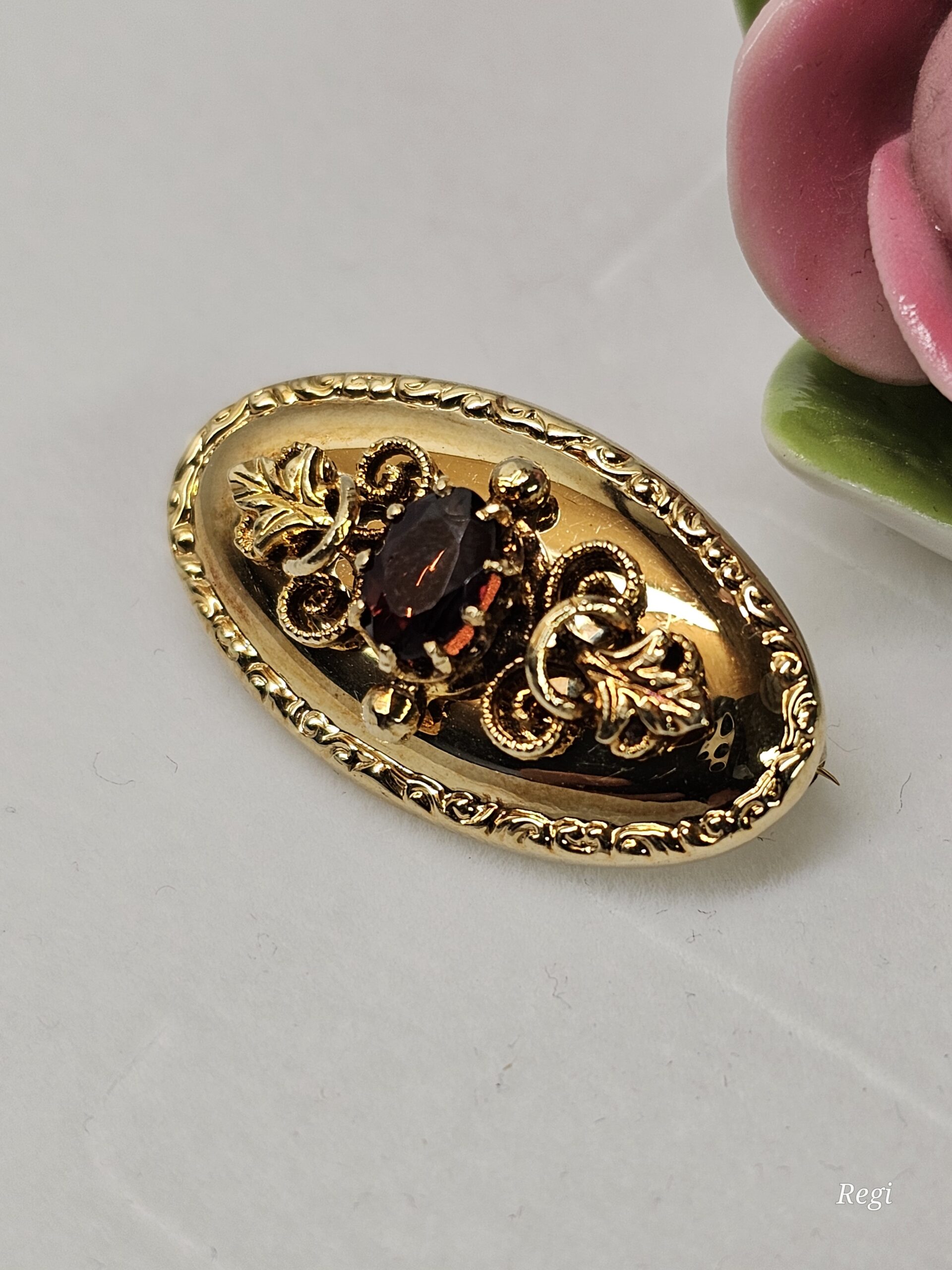 Nostalgische Anstecknadel Brosche Gold 585 Granat Shabby Design Vintage elegant GB127