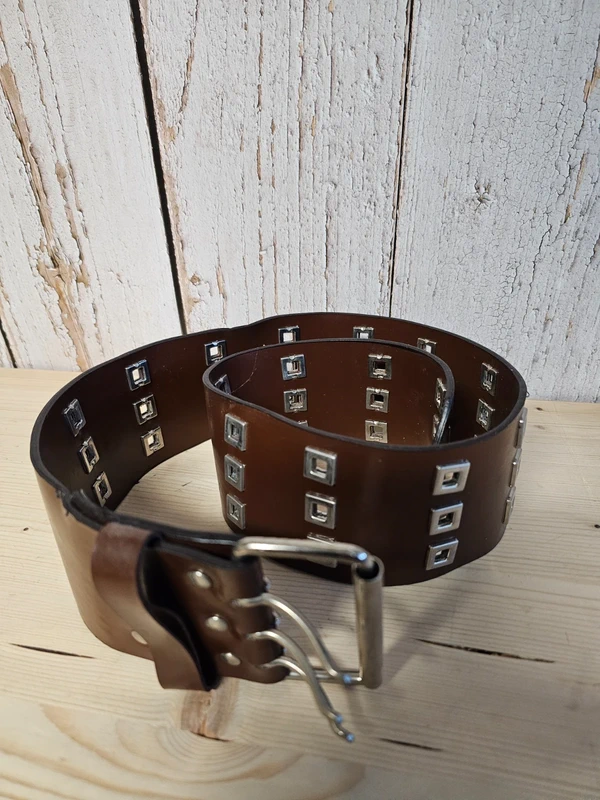 Brauner Ledergürtel 85·