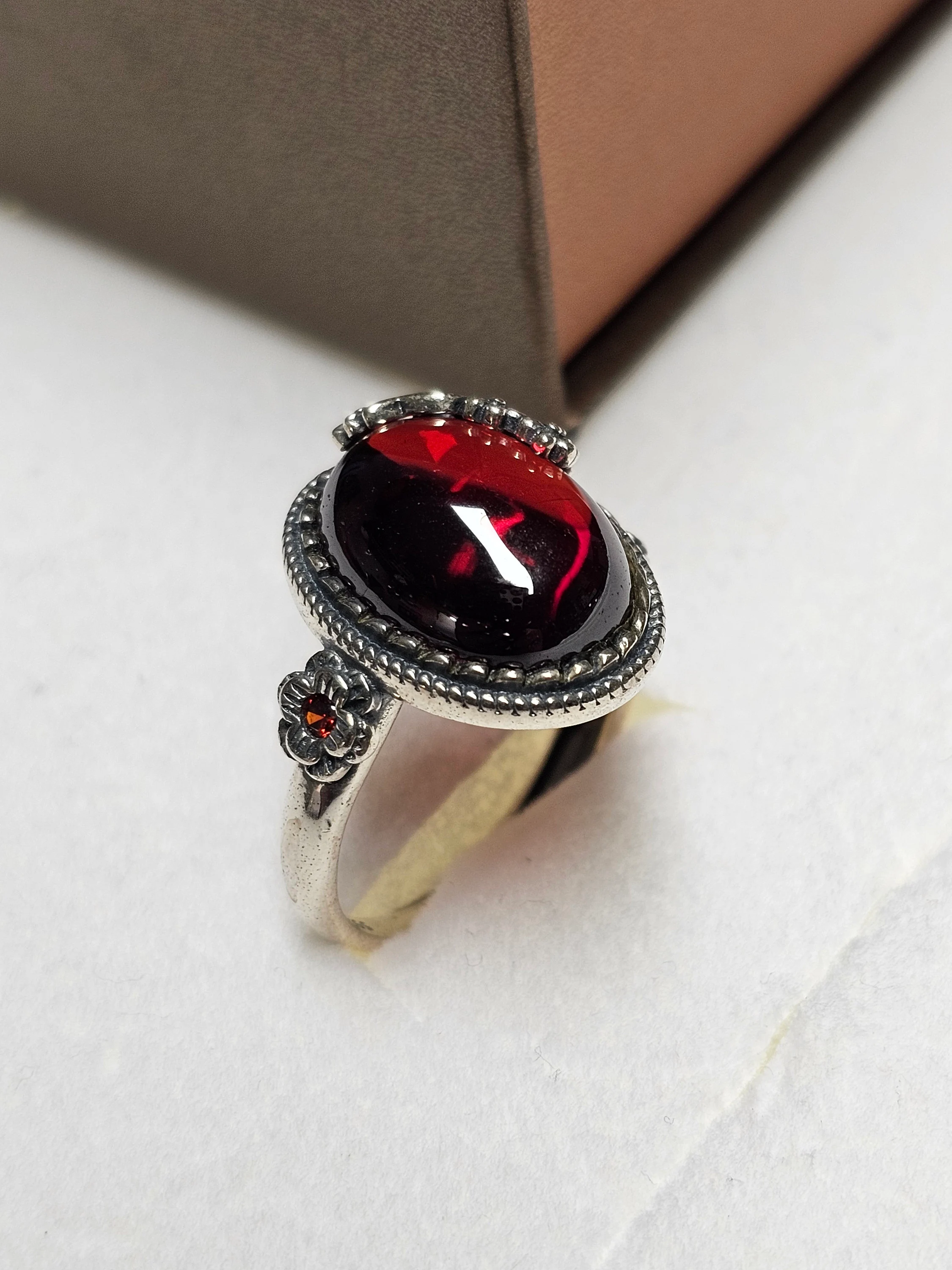 19,5 mm Silberring Ring Silber 925 Kristall Cabochon rot Steinchen orange Vintage Design florale Akzente elegant SR1082
