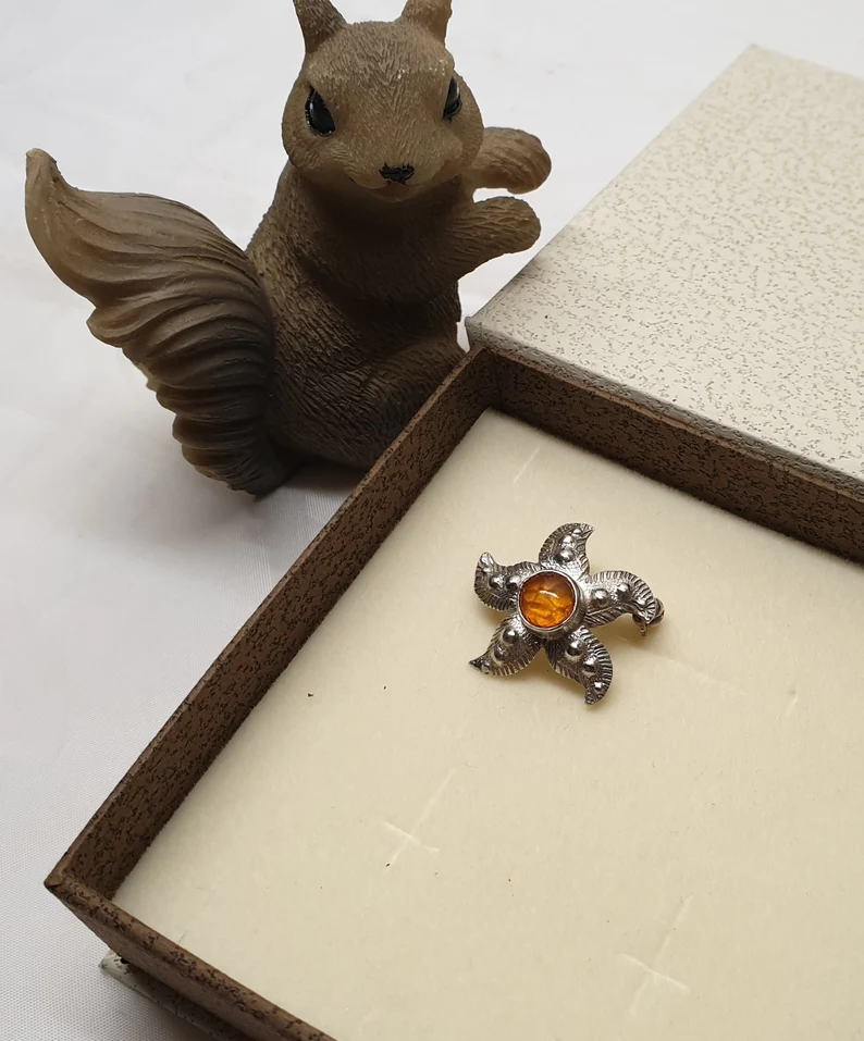 Shabby Vintage Anstecknadel Brosche Silber 835 Farbstein orange Blume Blüte Silberschmiede Kunst SB399 – Bild 3