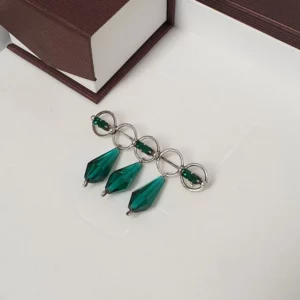 Extravagante Designer Vintage Brosche Anstecknadel Silber 835 Hängelemente Kristallsteine grün Vintage elegant SB416