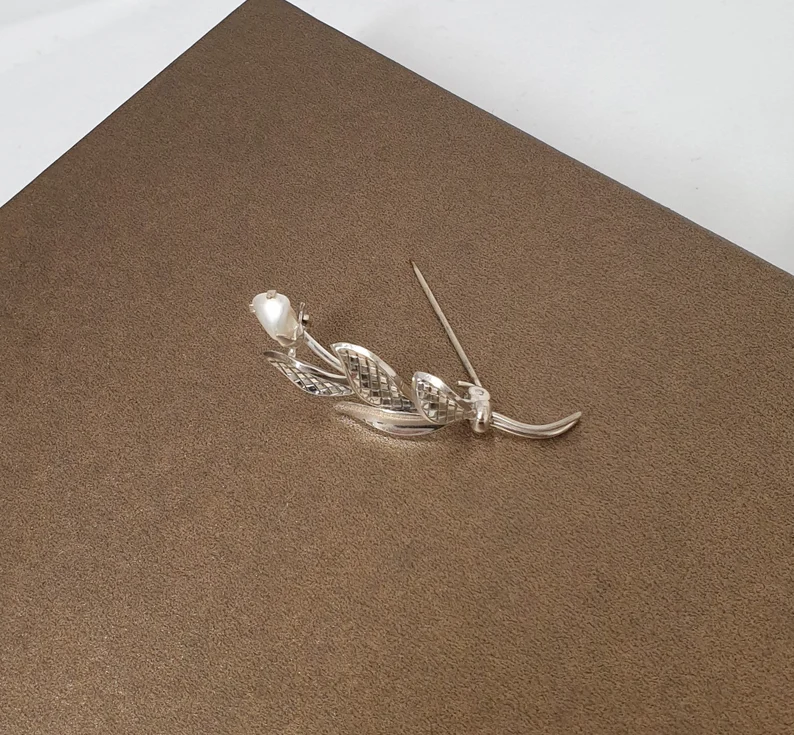 Nostalgische Brosche Anstecknadel Silber 835 Keshi Perle Blume floral Shabby Vintage SB381 – Bild 2