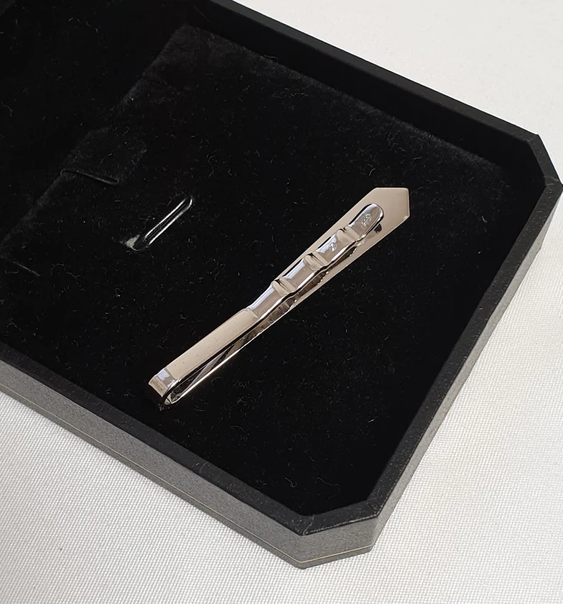 Krawattenklammer Klemme Krawattennadel Silber 835 teilvergoldet Gravur Buchstaben Initialen "EH" Vintage elegant KN201 – Bild 4