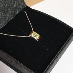 Anhänger Charm Silberanhänger Silber 925 teilvergoldet Kristall hellgrün edel Vintage SKA1453