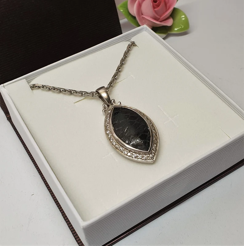 Anhänger Silberanhänger Silber 925 Leder Einlage schwarz & Kristalle klar Vintage edel SKA1558