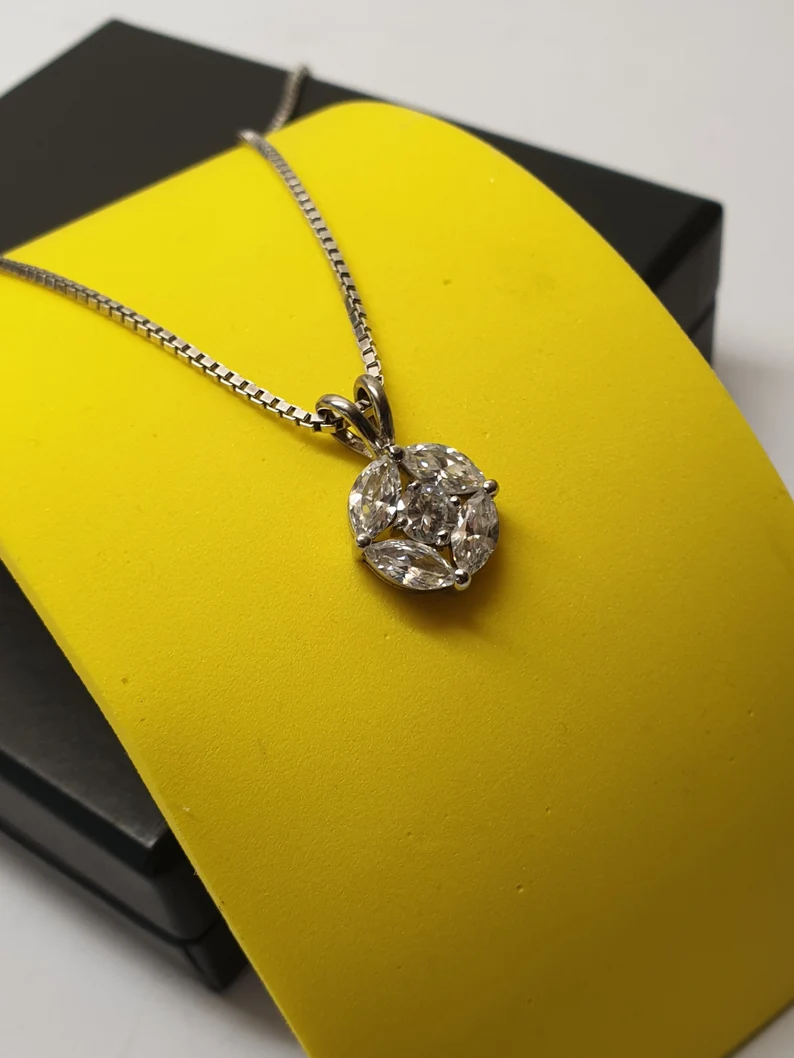 Nostalgischer Anhänger edles Design Kristalle klar Vintage elegant SKA1617 – Bild 4