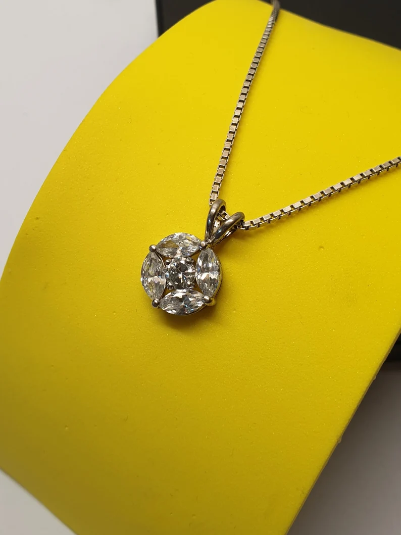 Nostalgischer Anhänger edles Design Kristalle klar Vintage elegant SKA1617 – Bild 3