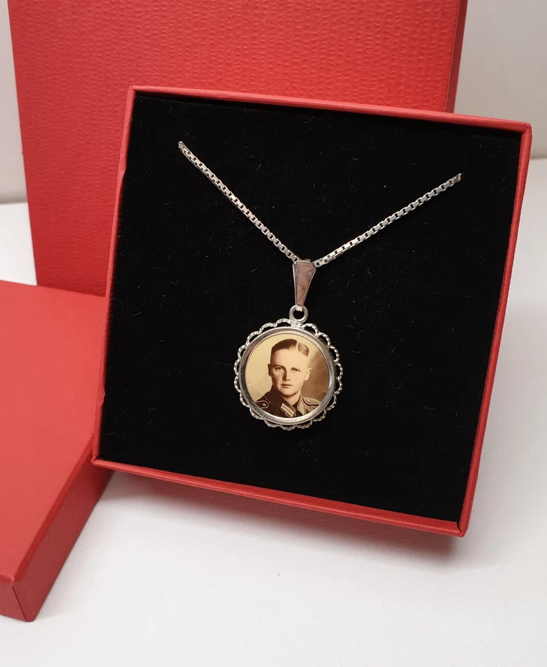 Antiker silberner Anhänger Shabby Vintage Handarbeit selten rar mit Foto SKA1685 – Bild 2