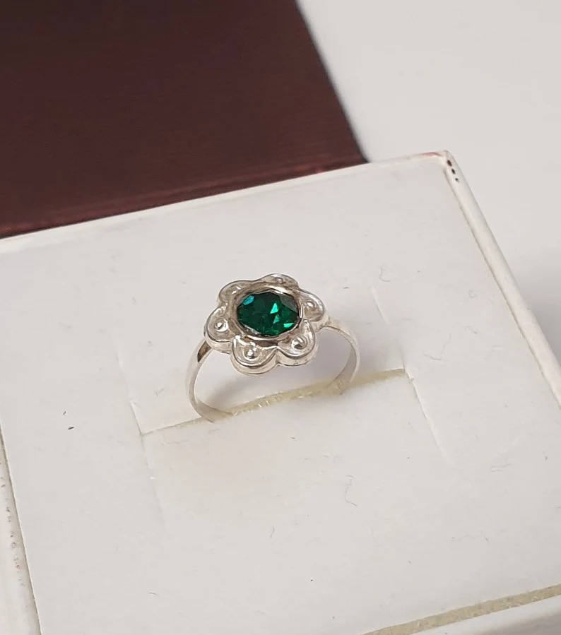 13,6 mm Nostalgischer Kinder Ring Blume Silber 830 Kristall grün Shabby Vintage SR1353 – Bild 2