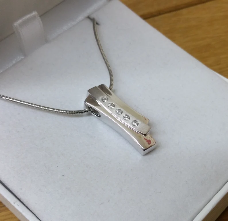 Anhänger Silberanhänger Silber 925 mit 5 Stck. Kristalle klar edel Vitnage Design SKA886