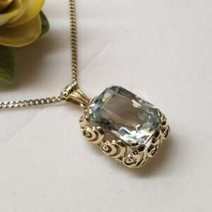 Art Deco Anhänger Gold 585 Kristall blau hellblau Shabby Vintage elegant GAN137