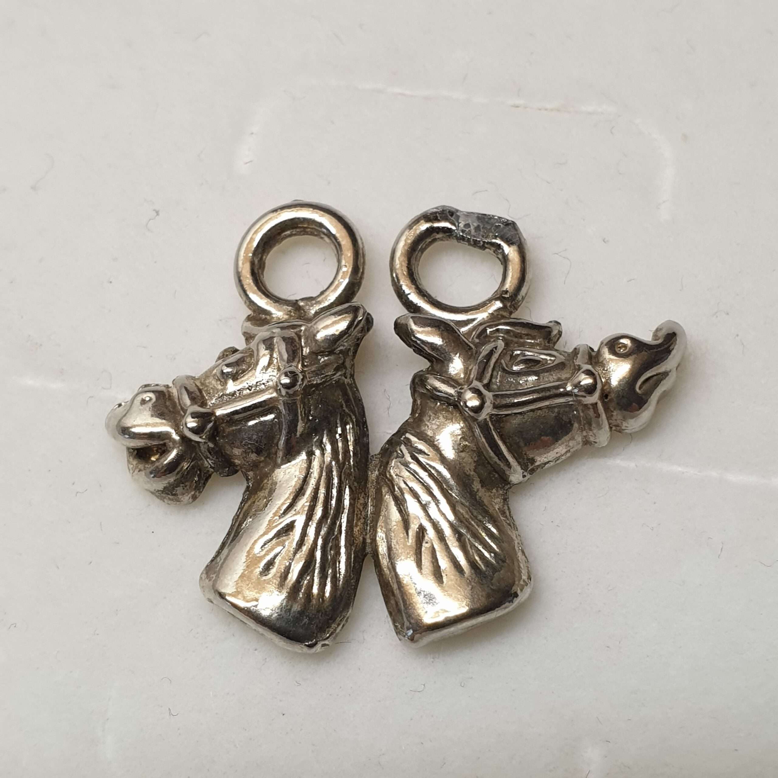 Nostalgischer Anhänger Silber 800 Pferd Pferdeköpfe Pony Silberschmiede Shabby Vintage SKA1391