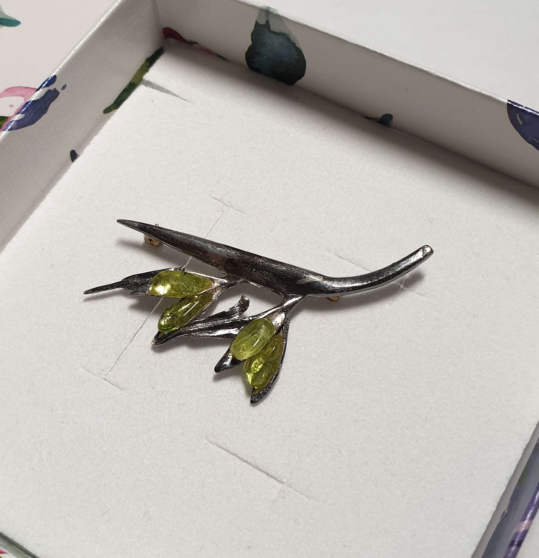 Nostalgische Brosche Anstecknadel Silberschmiede Kunst kunstvoll Silber 925 Peridot Vintage Design elegant SB220