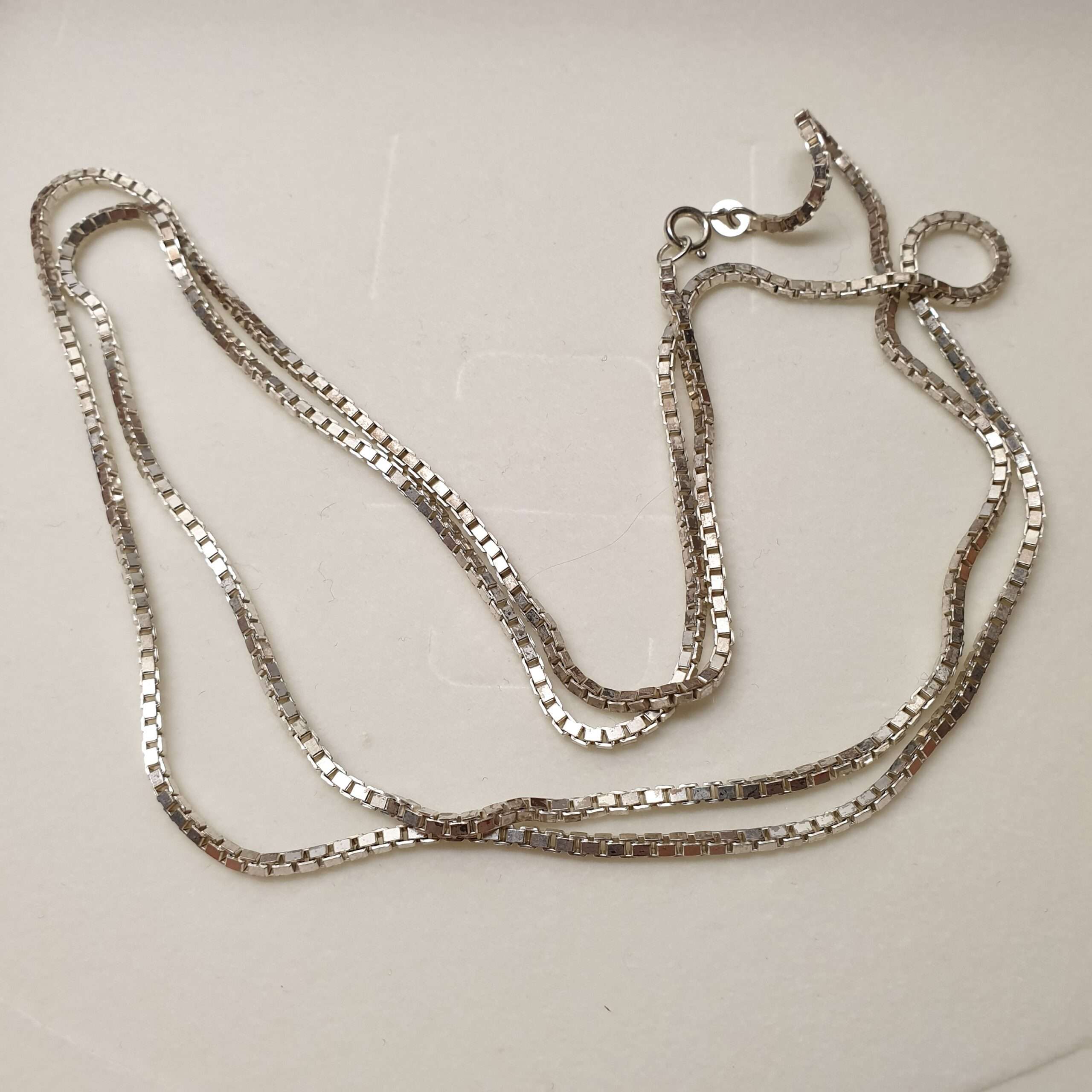 89 cm / 2 mm Kette Halskette Venezianerkette massiv Silber 835 Vintage Eleganz HK179