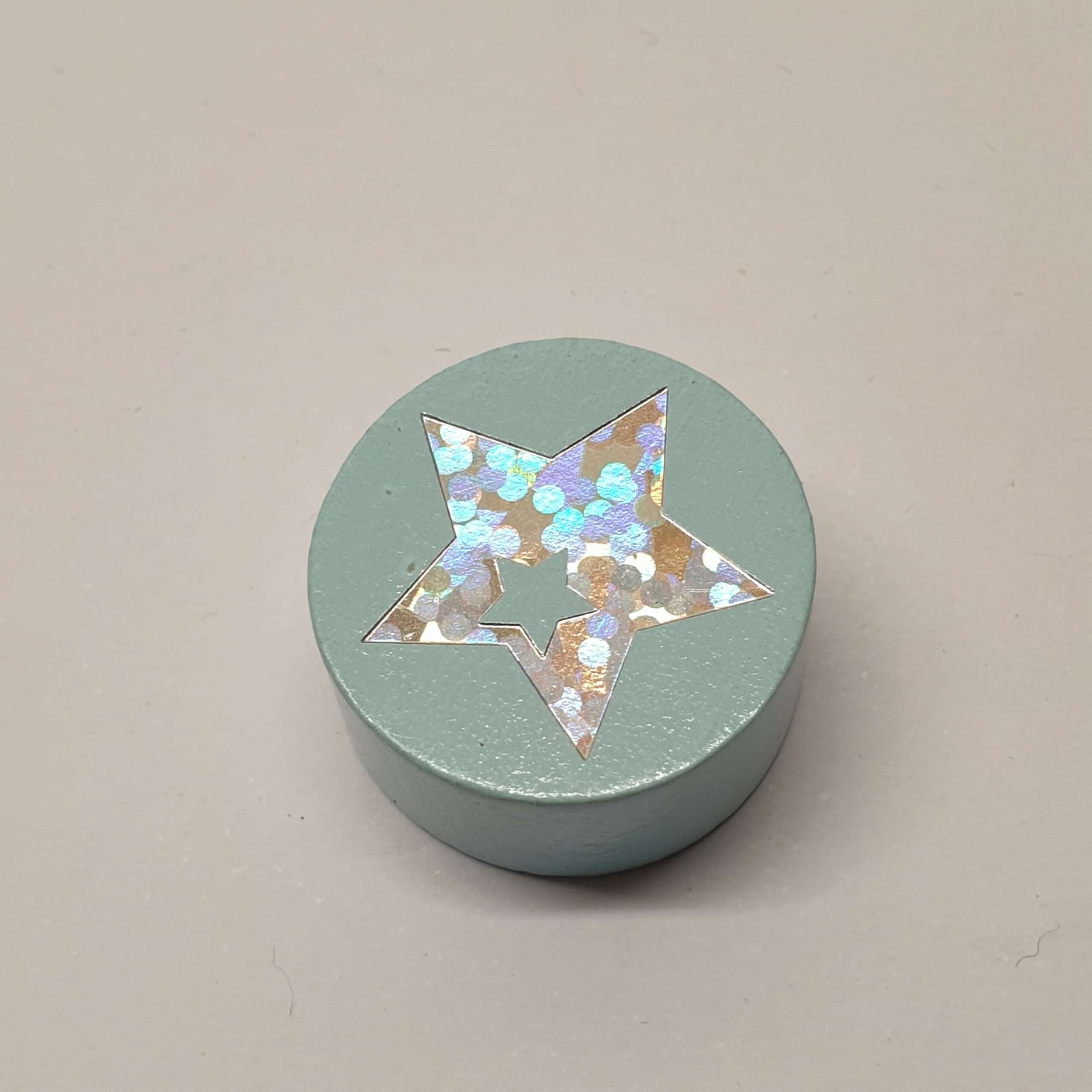 Motivperle Perle rund Scheibe blau hellblau Glitzerstern Stern MP163