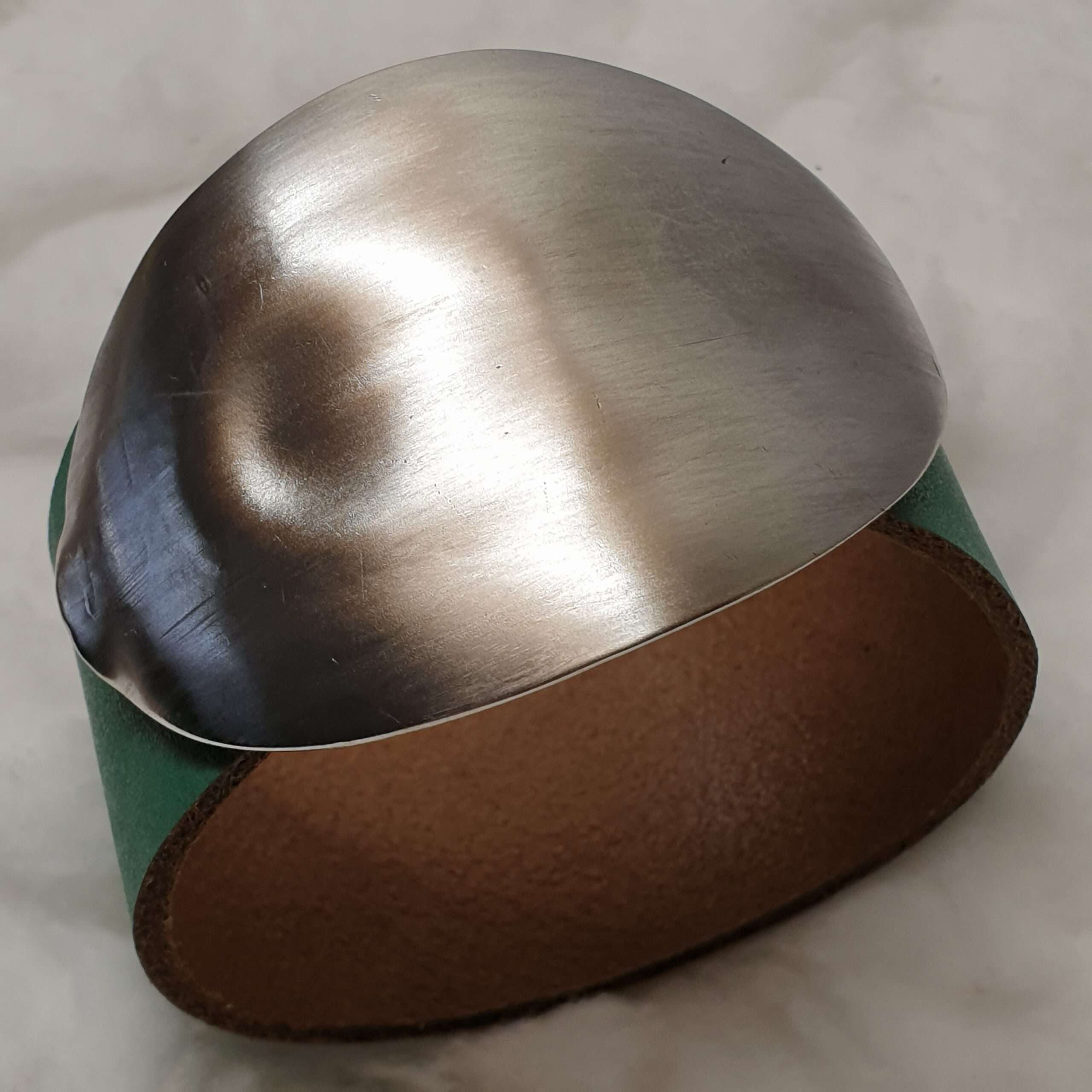 Grünes Lederarmband mit Löffelschnalle im Mattschlief BS116 – Bild 2