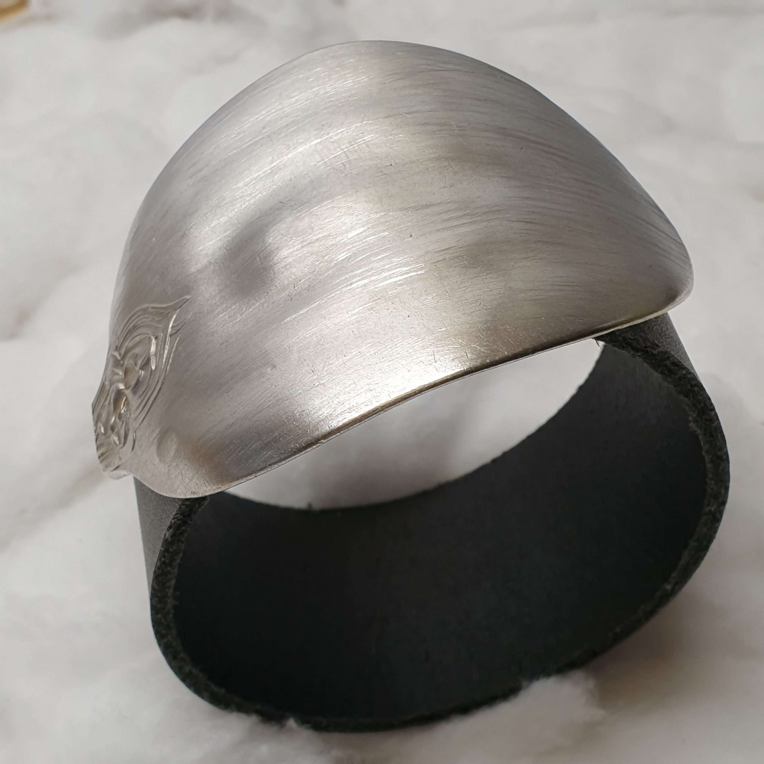 Dunkelgraues Lederarmband mit Nostalgischer-Löffelschliesse BS117 – Bild 4