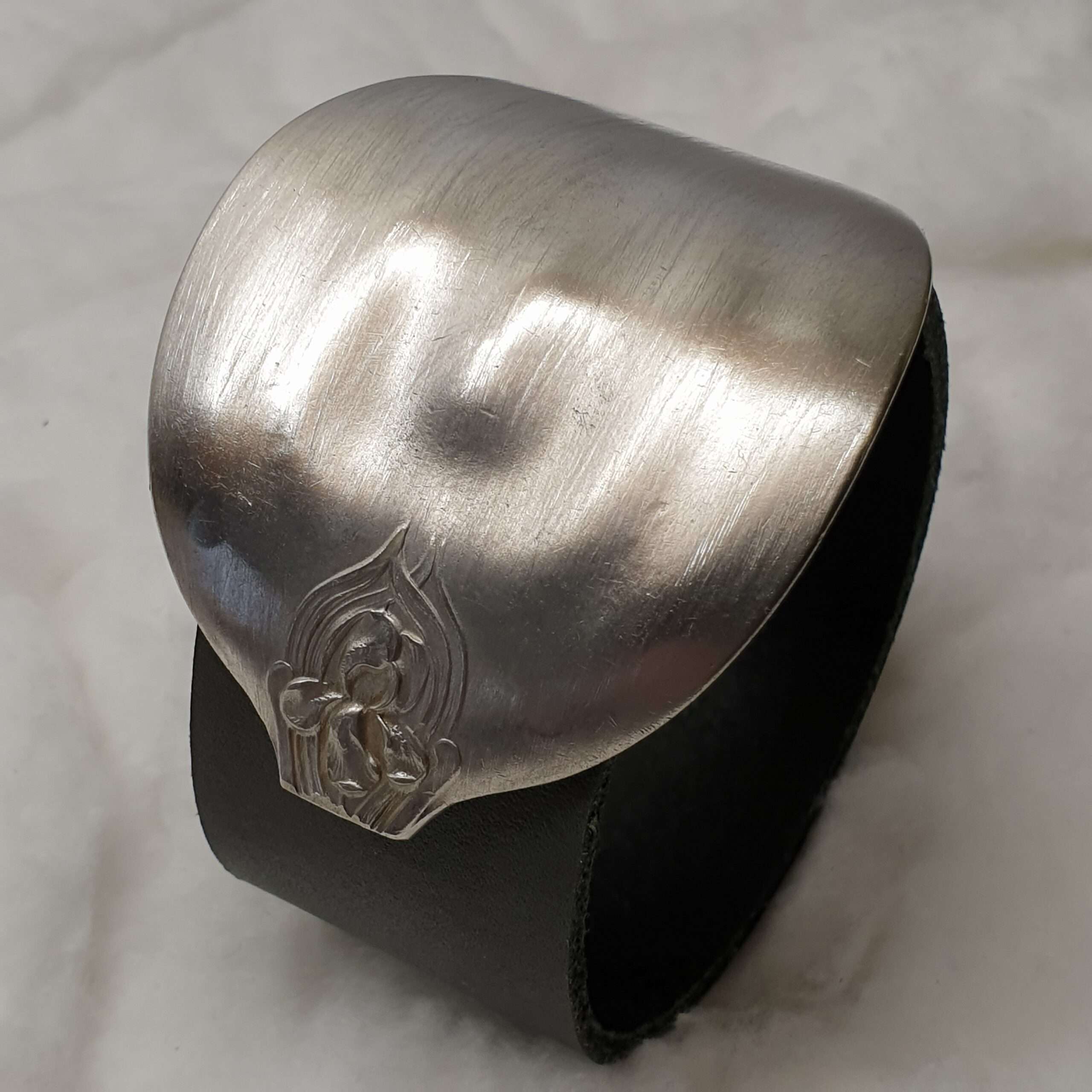 Dunkelgraues Lederarmband mit Nostalgischer-Löffelschliesse BS117 – Bild 3