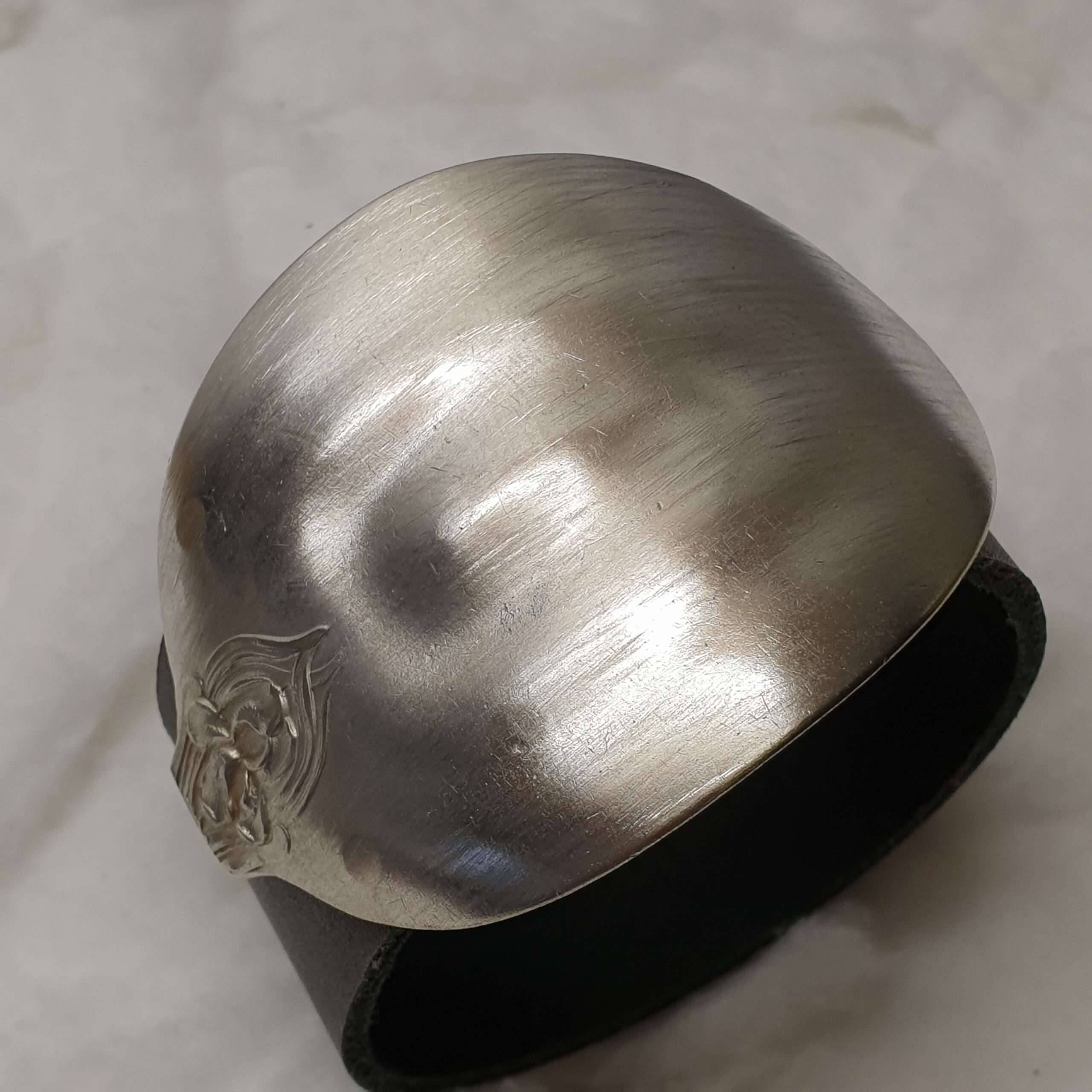 Dunkelgraues Lederarmband mit Nostalgischer-Löffelschliesse BS117 – Bild 2