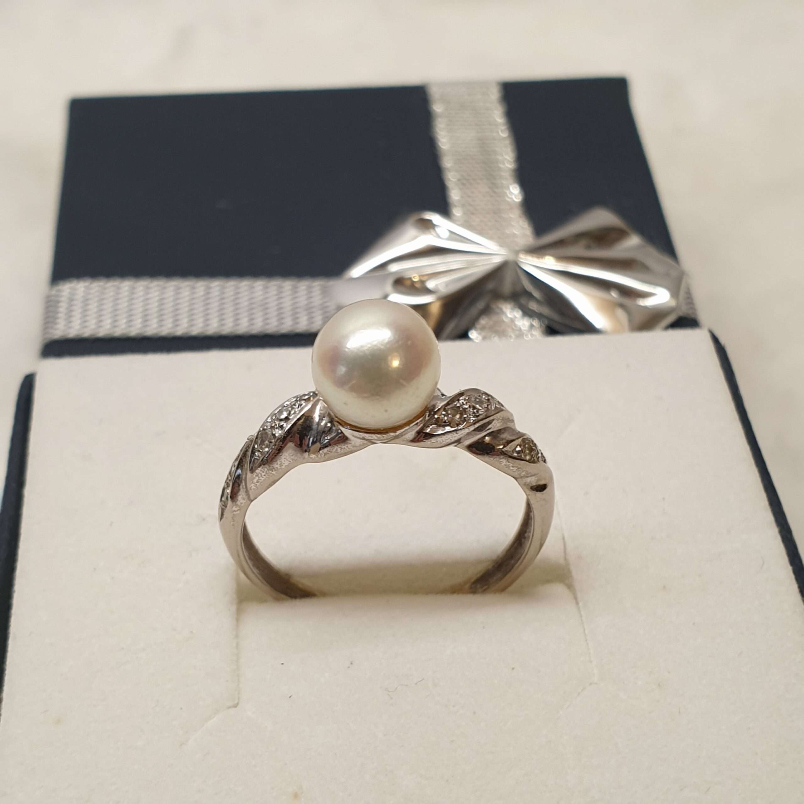 18 mm Goldring Ring Weißgold 585 Perle & Diamantsteinchen Vintage Eleganz GR105 – Bild 4