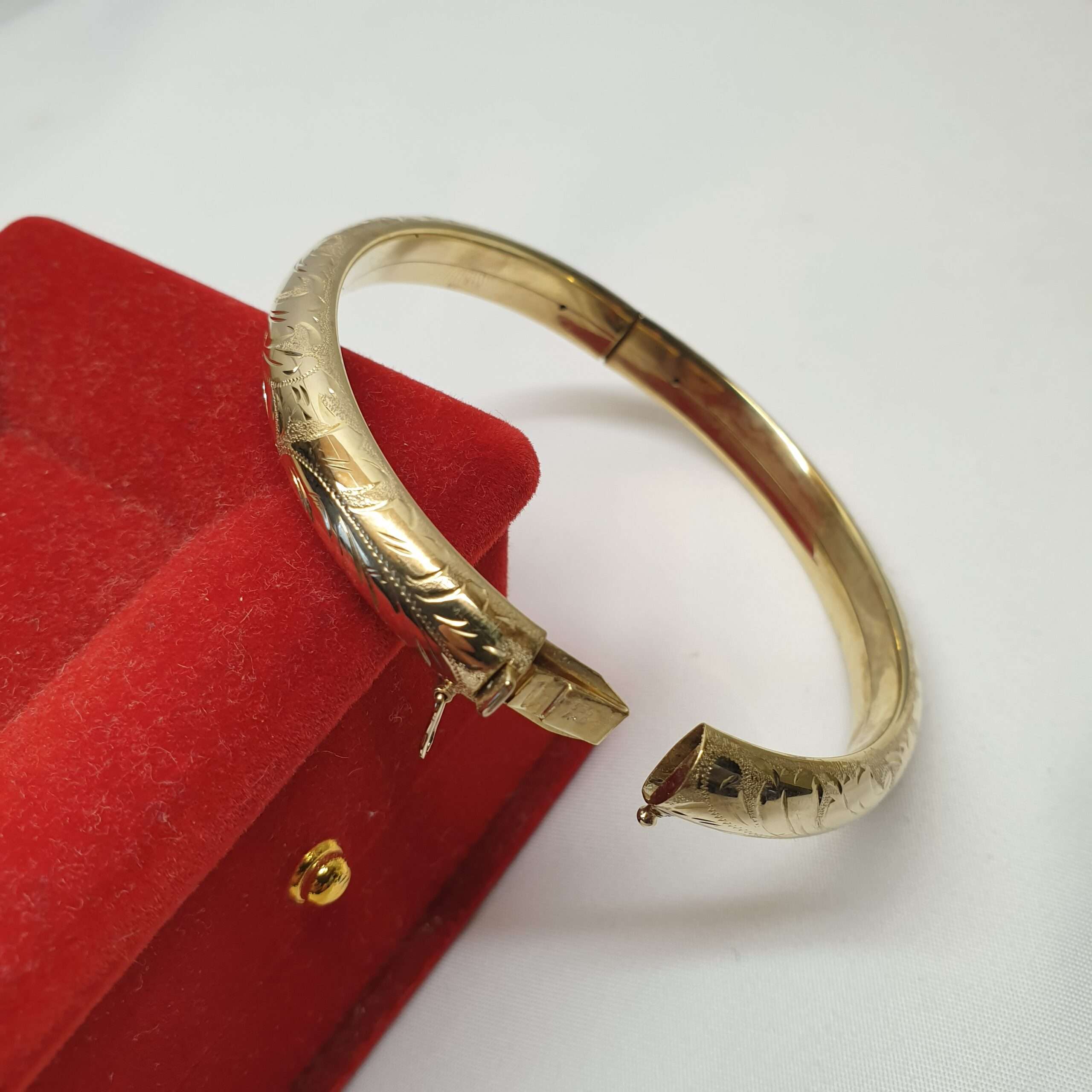 Nostalgischer Armschmuck Armreif Gold 333 ziseliertes Design Vintage elegant GA127 – Bild 5