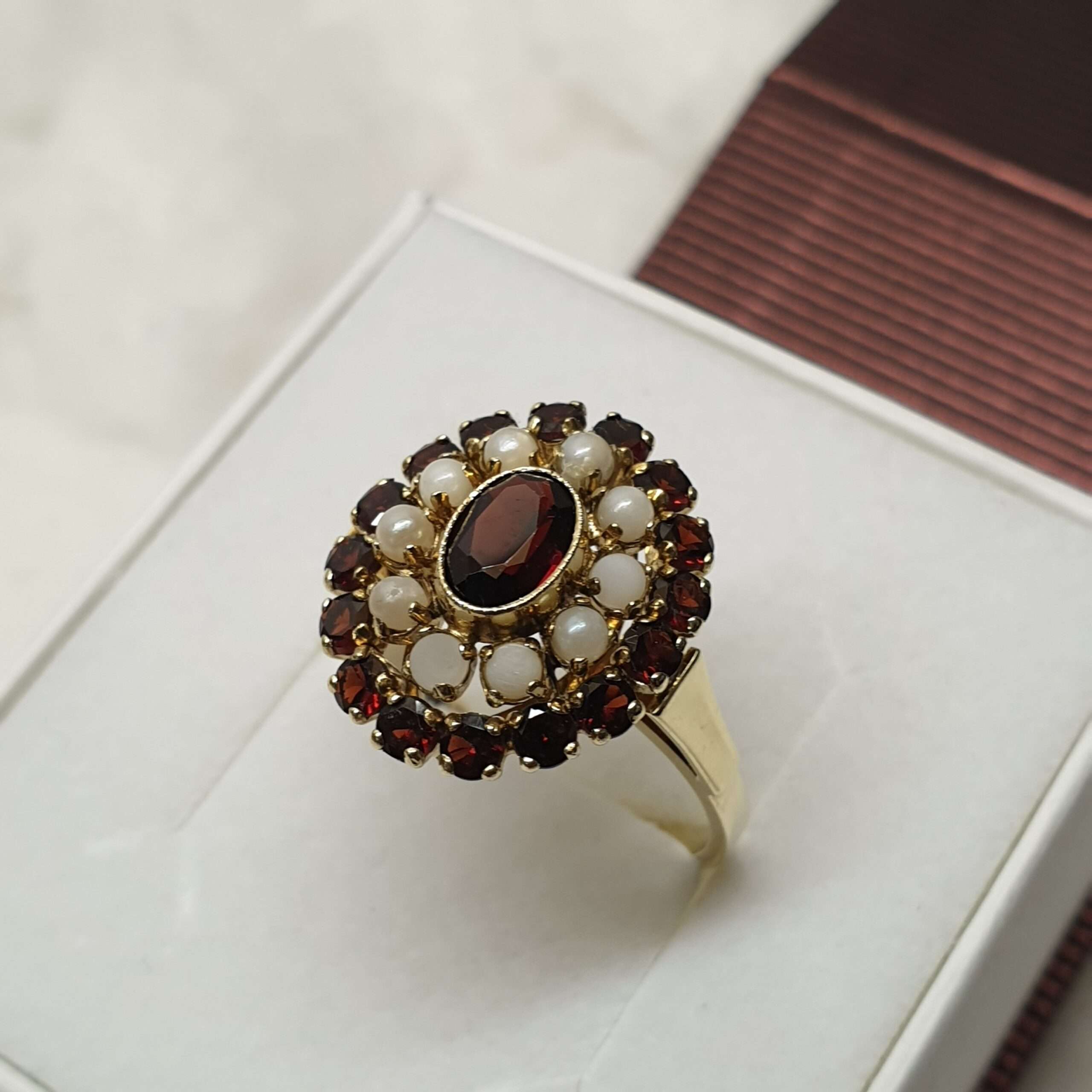 18,8 mm Shabby Vintage nostalgischer Ring Gold 585 Granat & Perlen weiß elegant selten rar GR199 – Bild 2