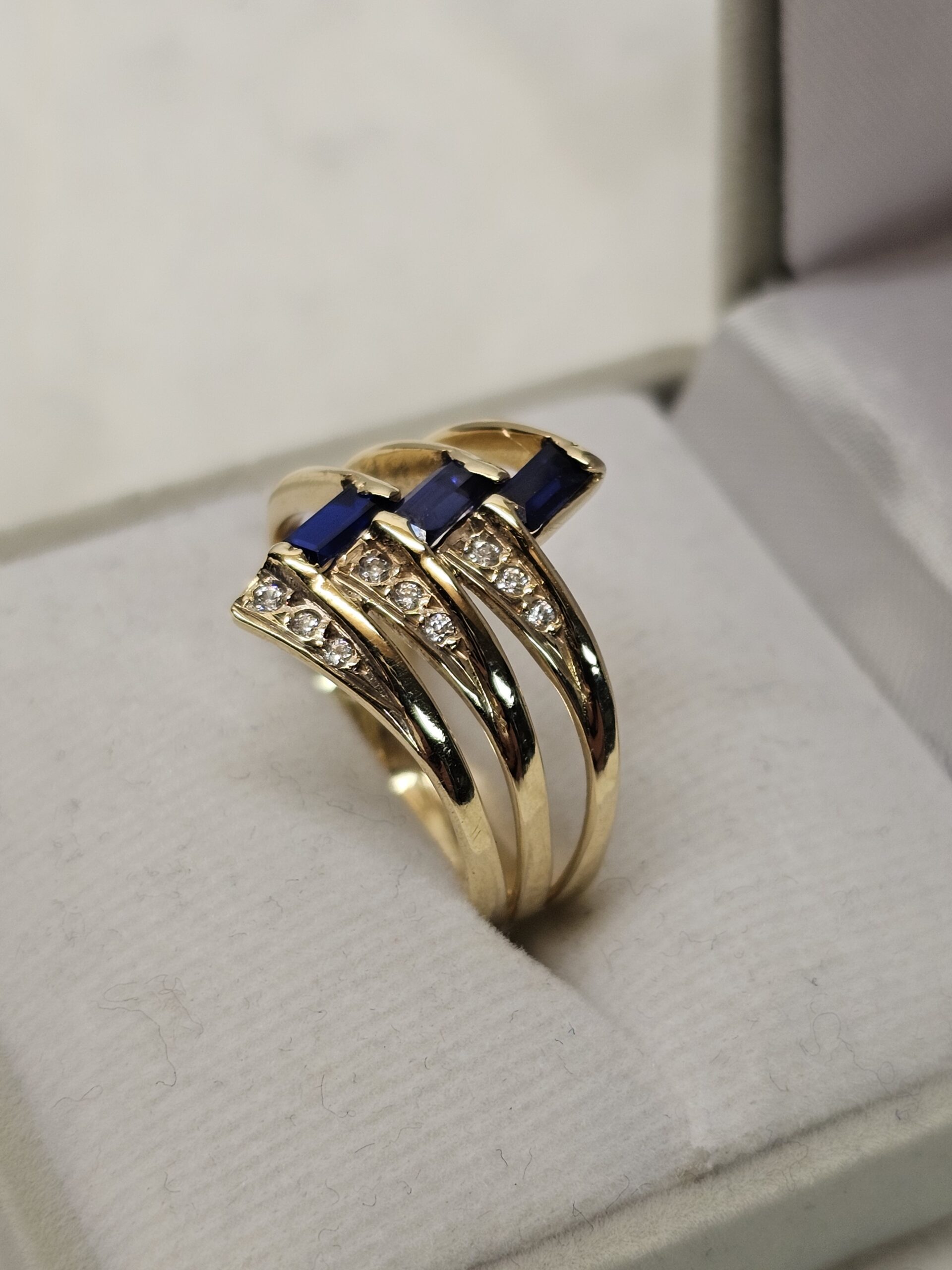 19,8 mm Nostalgischer Ring Gold 585 Saphire & Kristall Steinchen klar Vintage edel GR150 – Bild 3