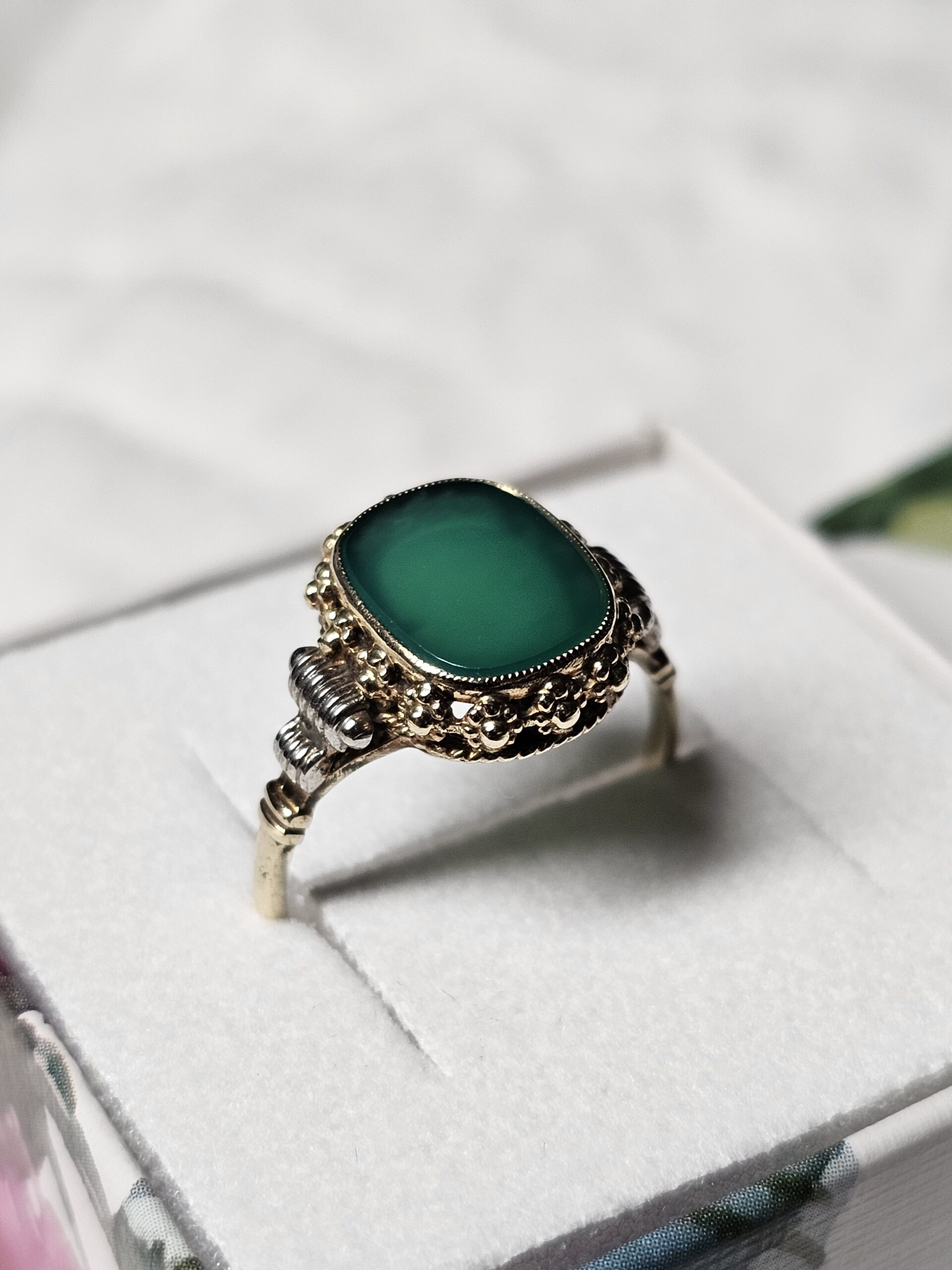 19,2 mm Art Deco Nostalgischer Ring Gold 585 teilplatiniert Lagenstein Chrysopras Shabby Vintage elegant GR186