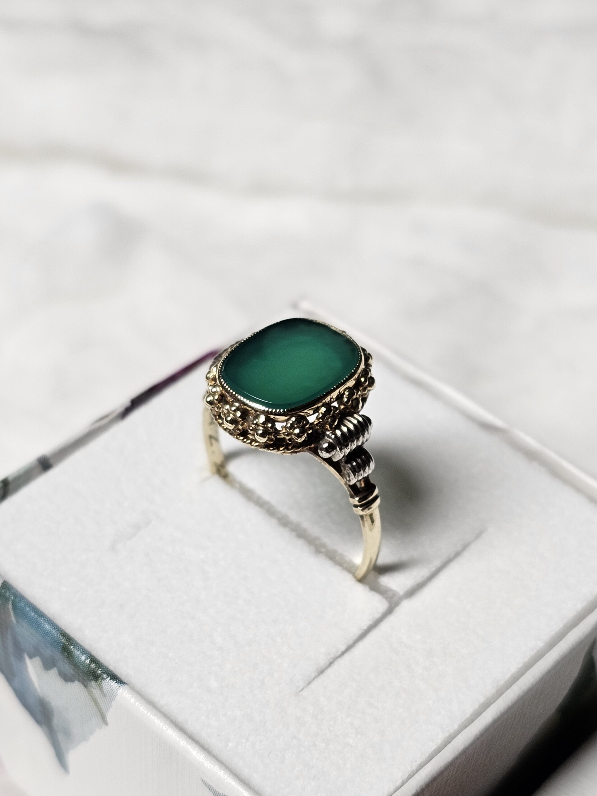 19,2 mm Art Deco Nostalgischer Ring Gold 585 teilplatiniert Lagenstein Chrysopras Shabby Vintage elegant GR186 – Bild 5