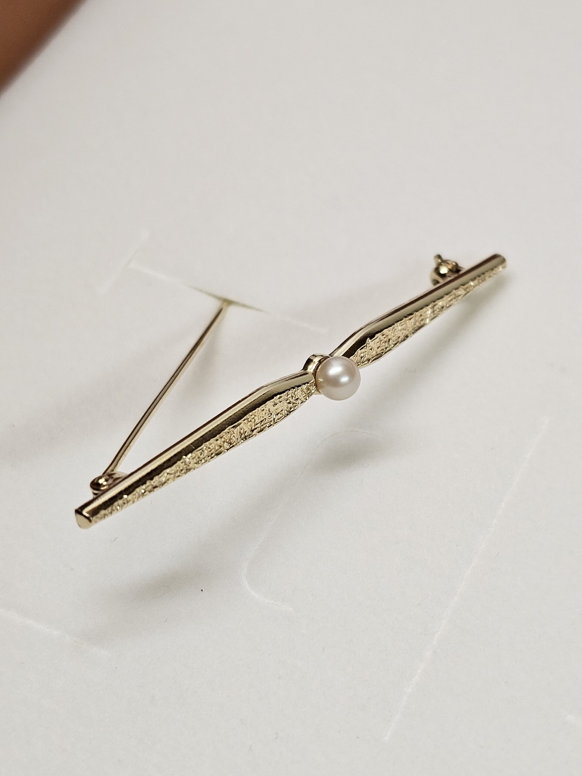 Shabby Vintage Anstecknadel Brosche mit Perle Amerik Doublé vergoldet Nostalgie selten rar MBR105 – Bild 3