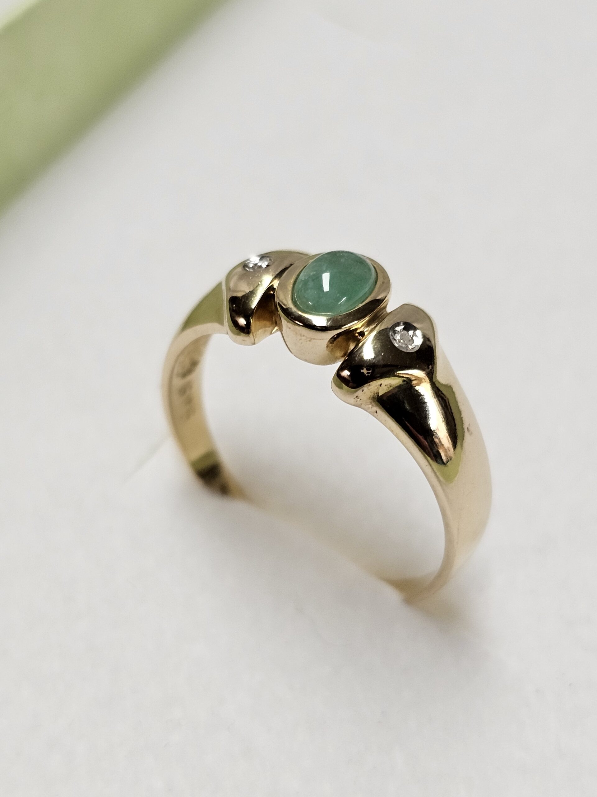 20,3 mm Nostalgischer Goldring Ring Gold 585 Smaragd & Kristallsteinchen klar Vintage elegant GR262