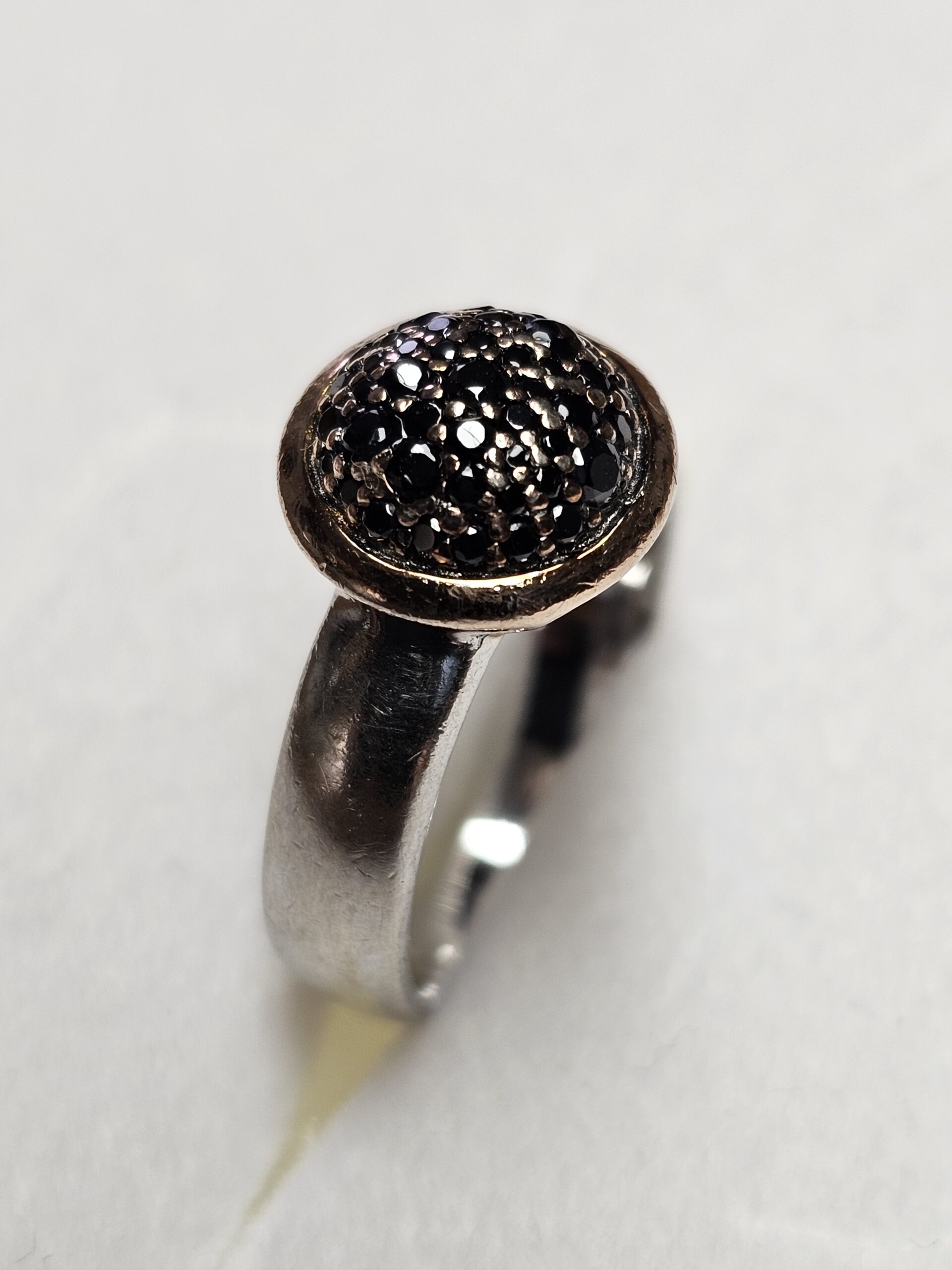 19,2 mm Stylisch eleganter Ring Silber 925 teilvergoldet Kristalle Steinchen schwarz Vintage elegant SR1340 – Bild 2