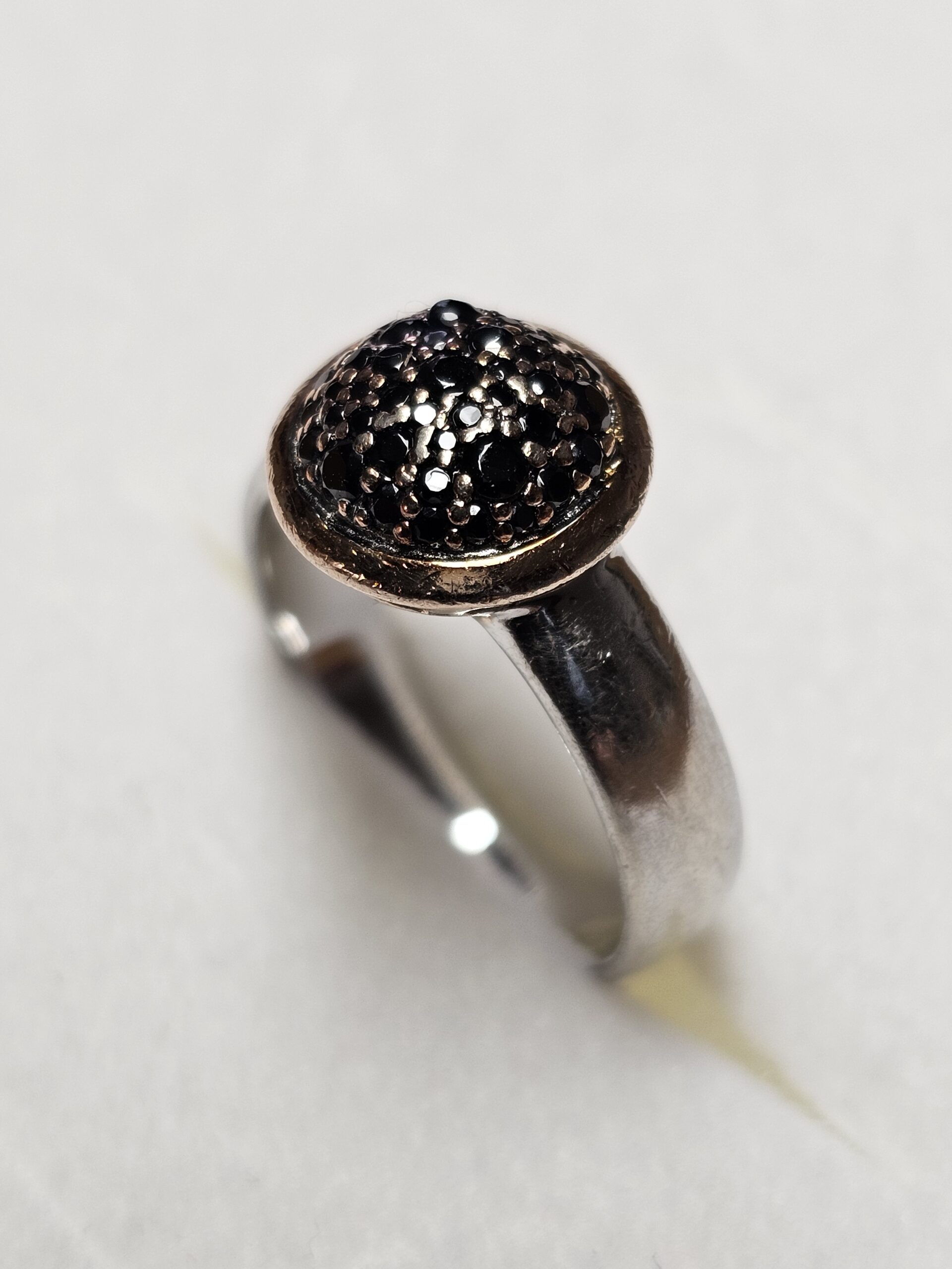 19,2 mm Stylisch eleganter Ring Silber 925 teilvergoldet Kristalle Steinchen schwarz Vintage elegant SR1340 – Bild 4