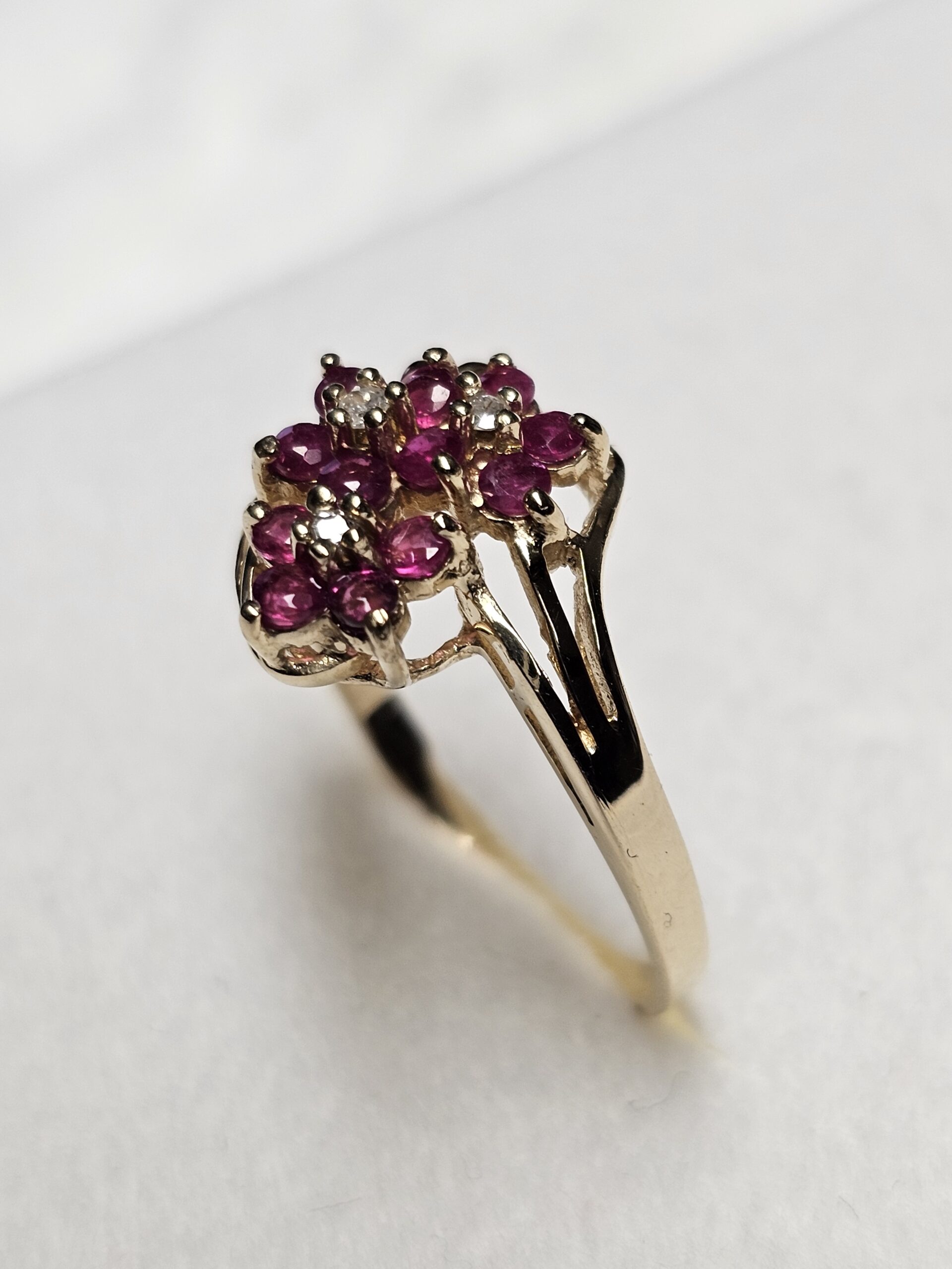 19 mm Nostalgischer Ring Gold 585 Rubine & Diamanten Vintage Design elegant GR274 – Bild 3