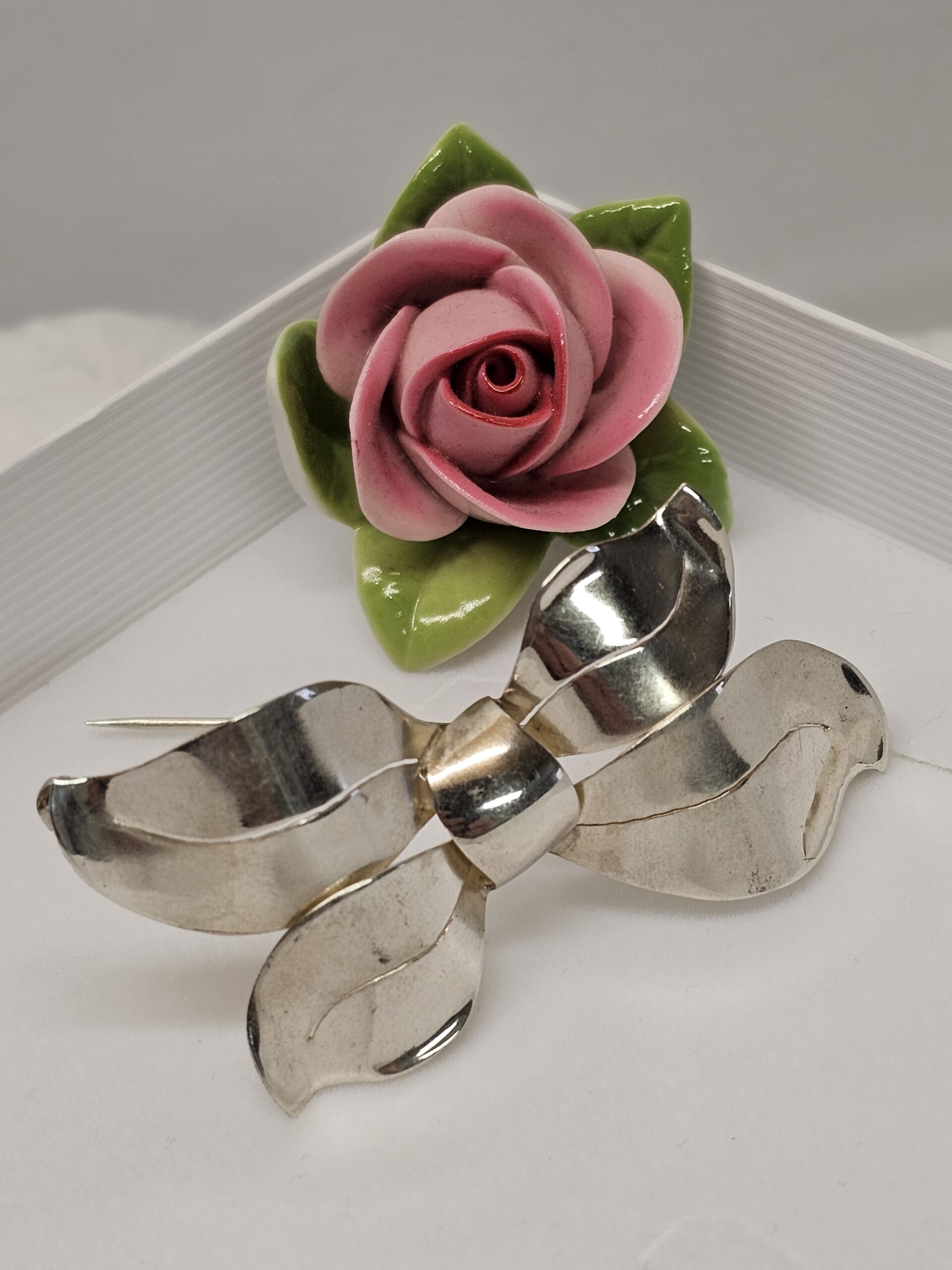 Art Deco Brosche Anstecknadel nostalgisch Schleife Silber 835 Shabby Vintage selten SB419