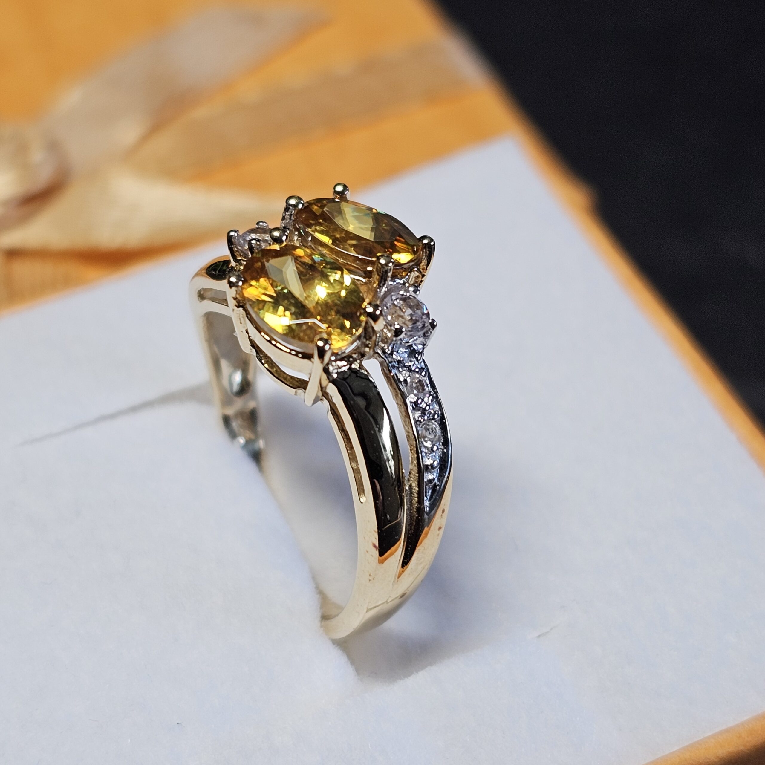 17 mm Nostalgischer Ring Gold 375 teilplatiniert Topas gelb & klar Vintage Design elegant selten rar GR395 – Bild 2