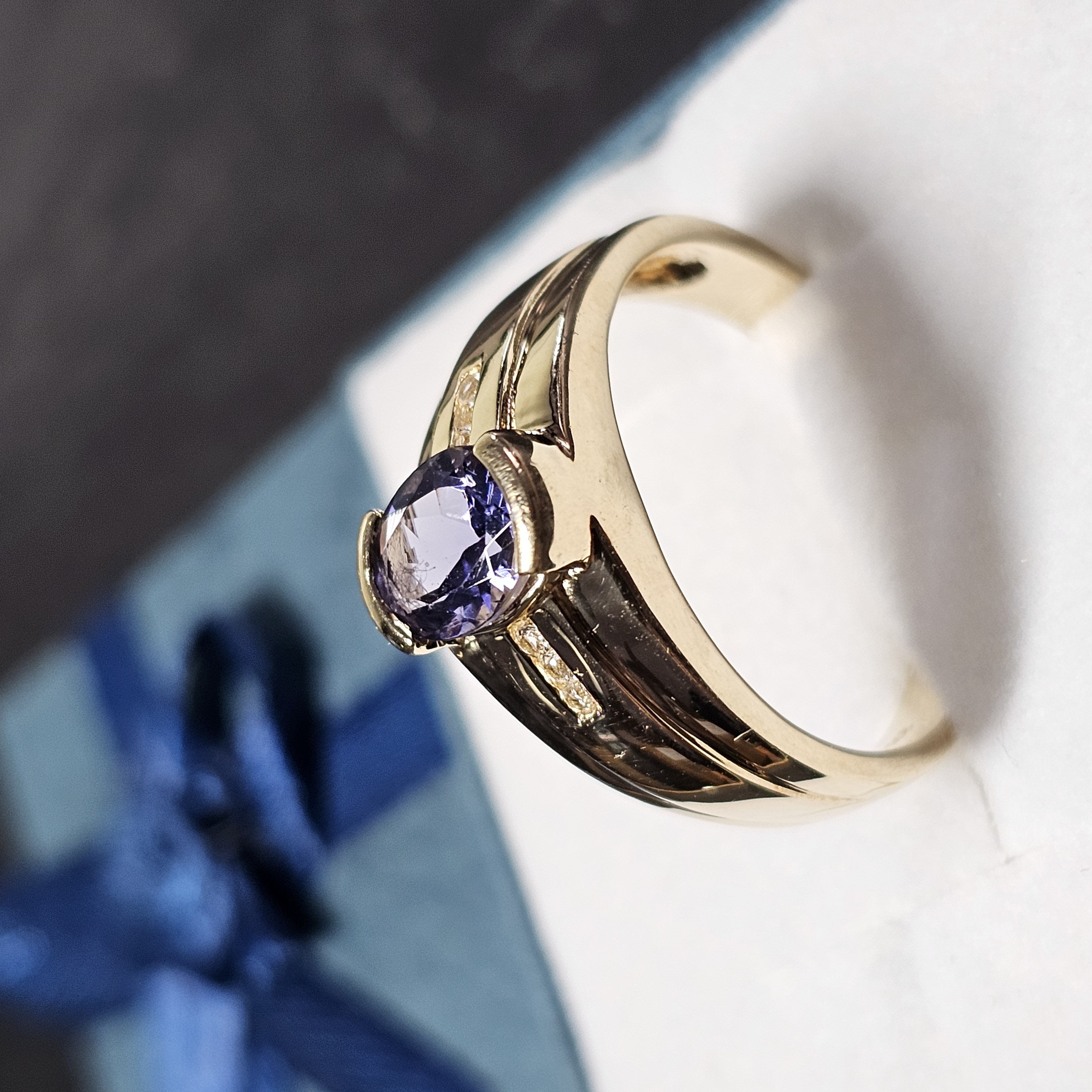 19,8 mm Nostalgischer Ring Gold 375 Tansanit & Kristall Steinchen klar Vintage Design elegant GR512 – Bild 4