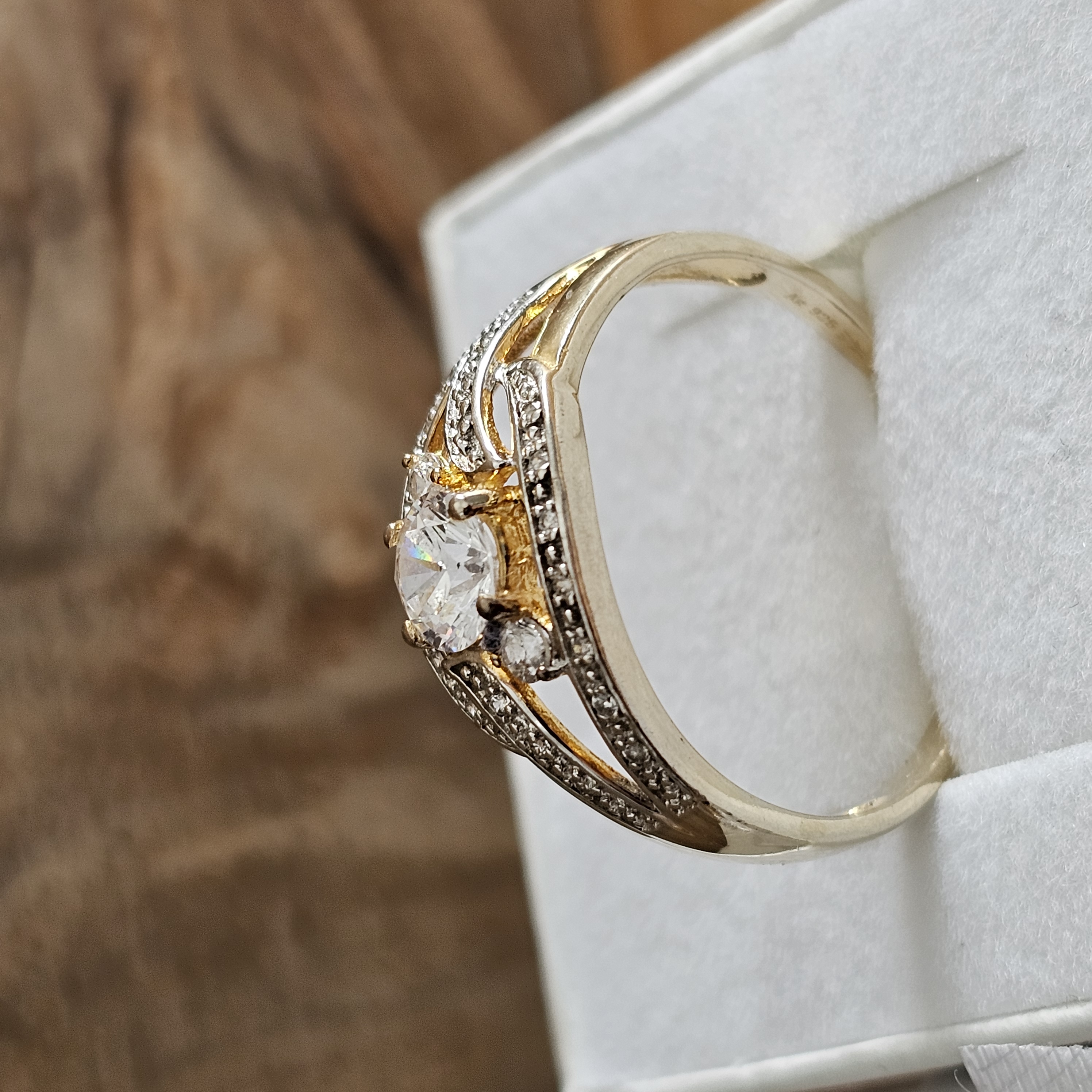 22,6 mm Modischer Ring Silber 925 vergoldet Kristalle klar Vintage elegant SR1211