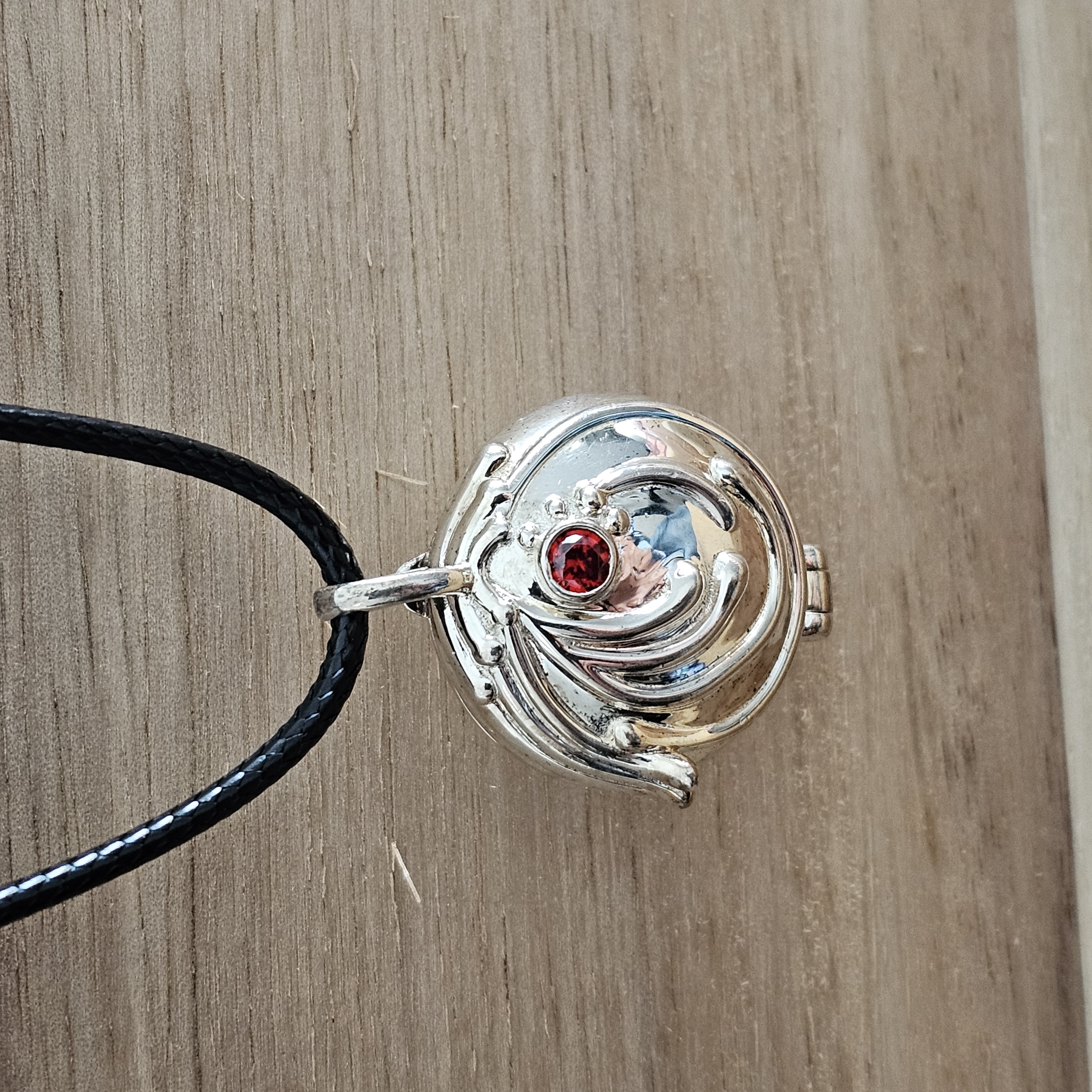 Anhänger Medaillon ohne Kette Silber 925 Kristall Steinchen rot orange Vintage Design elegant SKA1282